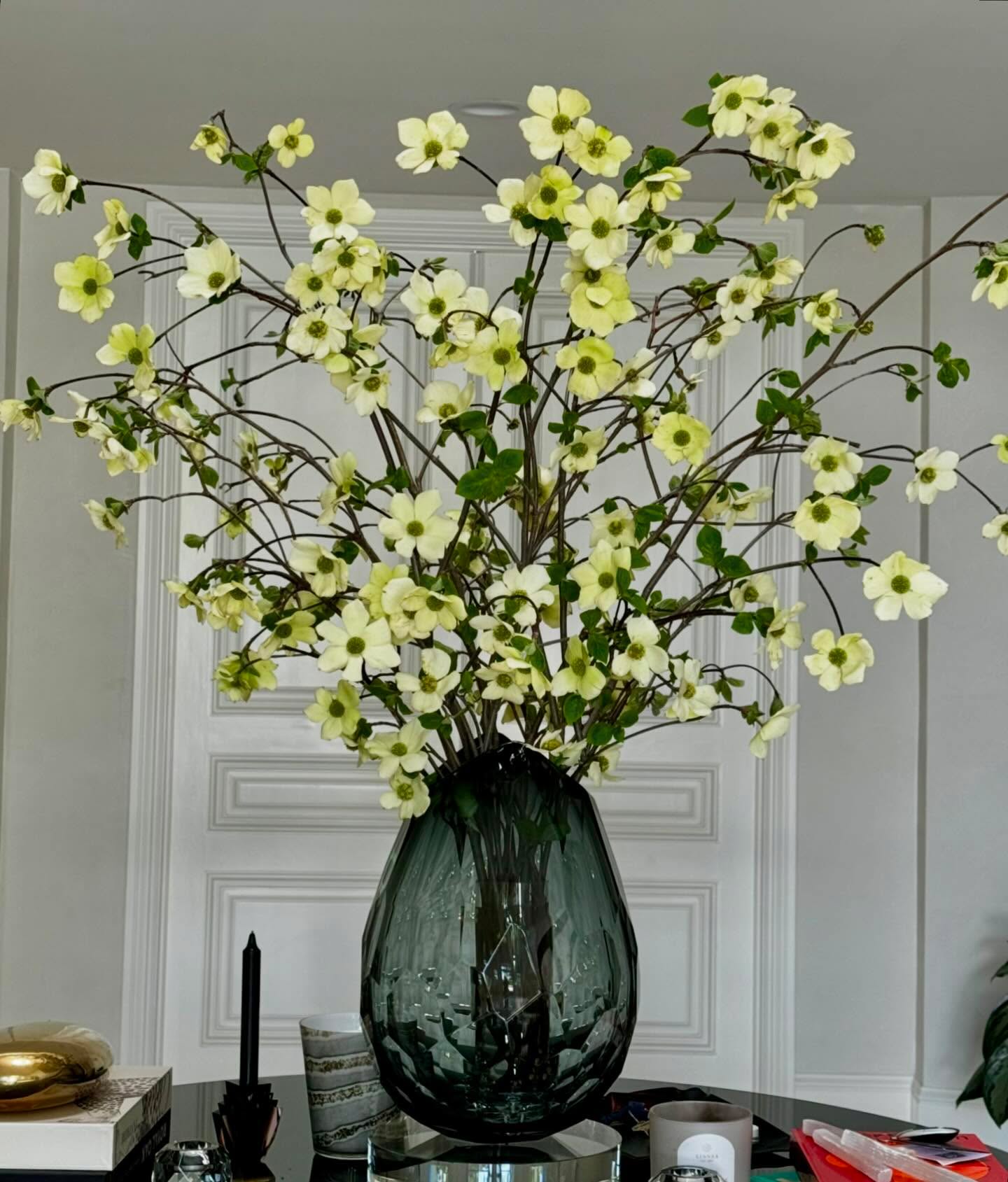 It can get prettier than this… #seasonal #flowers #flowerarrangement