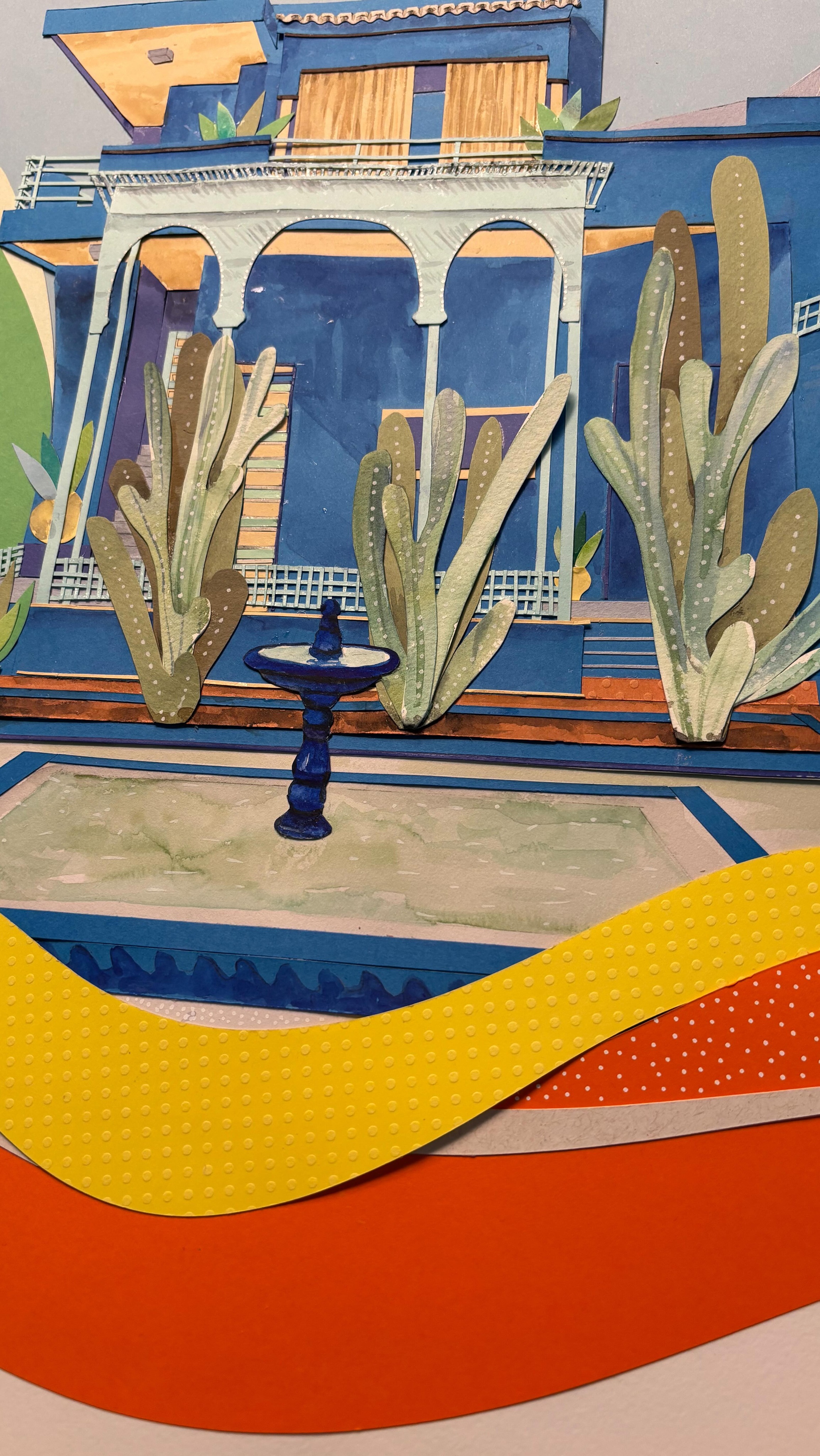 Processo criativo - Jardim Majorelle
Inspirada no encantamento do Jardim Majorelle, compartilho com você o meu processo criativo, onde cada fase é um convite para sentir, criar e se reconectar.
Assim como Yves Saint Laurent preservou esse jardim como um refúgio de beleza, eu transformo memórias em arte, camada por camada.
Aquarela, recortes, colagem e desenho se encontram para materializar minha interpretação deste lugar tão especial.
Se esse processo te tocou, salve este vídeo para rever com calma.
Compartilhe com alguém que precisa de inspiração
E me conte, em qual etapa você mais se conecta?
#arte #jardinmajorellemarrakech #colagem #artebrasileira #artprocess
@jardinmajorellemarrakech
@artnowreport @chirleib