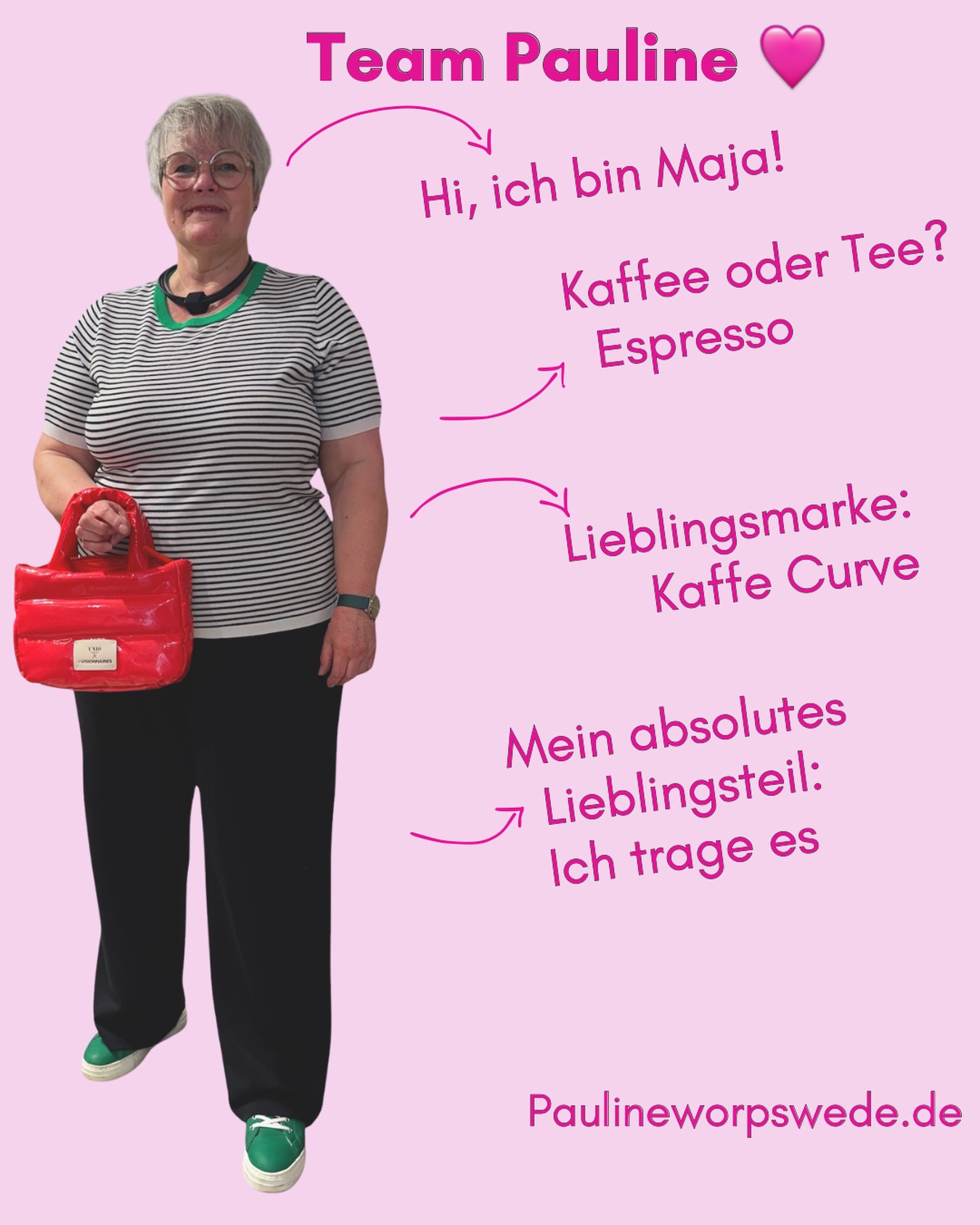 Montag = Teamtag in der Pauline! Und heute lernt ihr Maja kennen. 🩷
Das ist Maja – unsere Blumenfee! 🌸 Sie sorgt dafür, dass die Pauline nicht nur modisch, sondern auch blumig ein Hingucker ist. Mit Haltung, Humor und einem Stil, der genau weiß, was er will. So wie Maja selbst. 😄
Ihr Lieblingsteil bei uns? Das Streifen-Oberteil von Kaffe Curve, das sie gerade trägt. 😄 Lieblingsmarke und Lieblingsteil in einem – das nennt man Konsequenz.
Ihr Stylingtip: Im Norden immer Streifen. Zeitlos, lässig, einfach richtig.
Kaffee oder Tee?
Ein Verwöhn-Espresso am Nachmittag. ☕ Kein Morgen-Koffein-Schock, sondern ein kleines Ritual. Eine bewusste Pause. Wir finden das sehr elegant, Maja. 🩷
Wir sind so froh, dass sie Teil unseres Teams ist. Maja bringt Erfahrung, Wärme und diese herrliche Bodenständigkeit mit, die man einfach liebt. Und dank ihr blüht die Pauline – buchstäblich.
Kommt vorbei und lernt sie kennen – es lohnt sich!
📍 Pauline Worpswede – Bergstraße 26, 27726 Worpswede
🕐 Mo–So, 11–18 Uhr
#TeamPauline #PaulineWorpswede #Worpswede #Lerntmichkennen #MeetTheTeam
