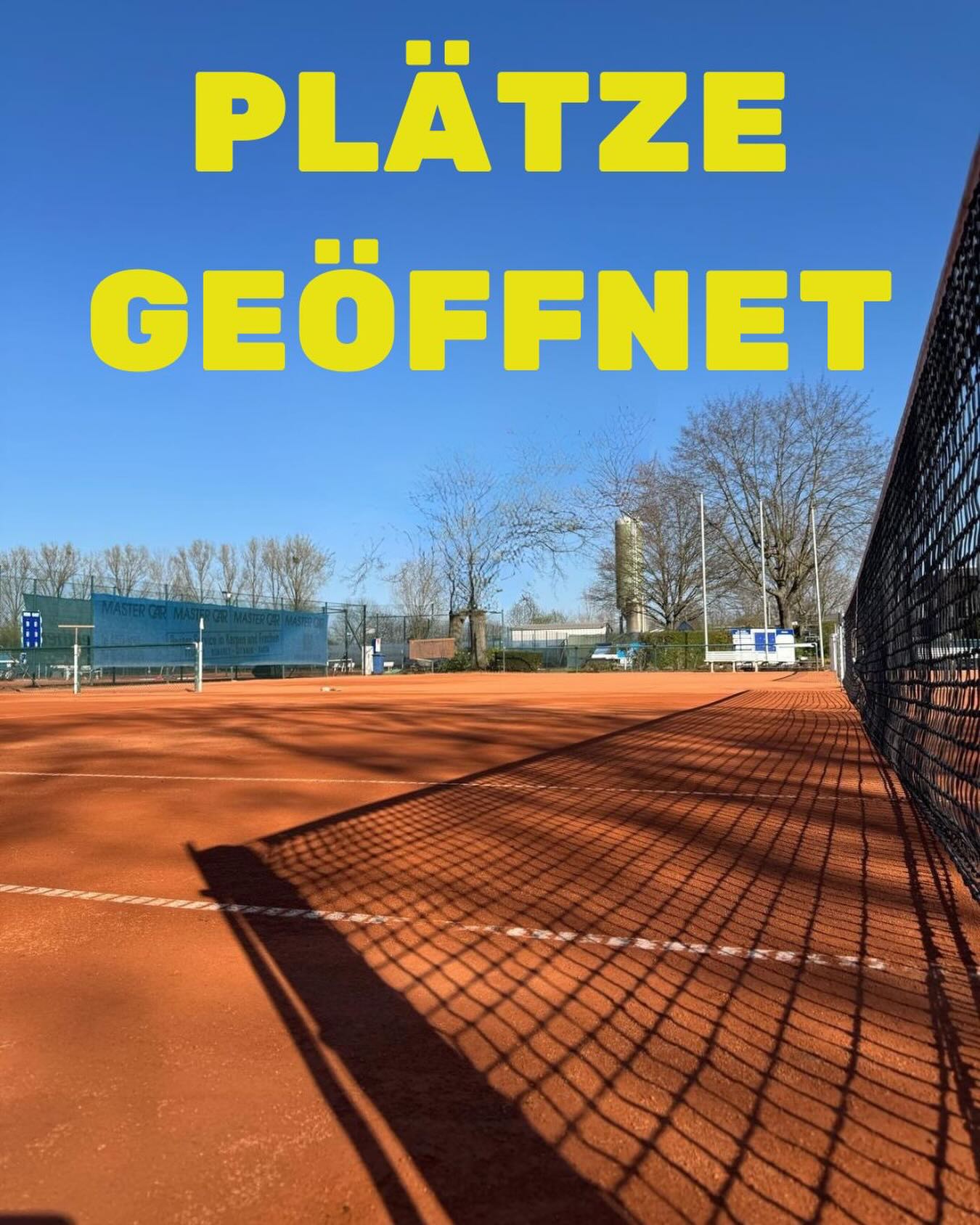 🎾 Sandplätze geöffnet 🎾
Seit vergangenen Samstag könnt ihr nun im TCL auch auf unseren Sandplätzen spielen und Euch anschließend auf der Terasse des @daniko_clubhaus niederlassen. 🍻🍹
Grund genug nochmal auf unsere Neumitgliederaktion hinzuweisen:
👶 Kinder unter 8 Jahren: komplett beitragsfrei für 2026
🧒 Jugendliche bis 18: beitragsfrei bis 30.06.2026
🧑 Erwachsene: beitragsfrei bis 30.06.2026
⏳ Anmeldefrist: bis 30.04.2026
Egal ob allein, mit Freunden oder Familie – ob Hobby oder Wettkampf: Alle sind willkommen!
👉 Jetzt Mitglied werden und gemeinsam Tennis erleben! Weitere Infos auf unserer Website oder per DM!