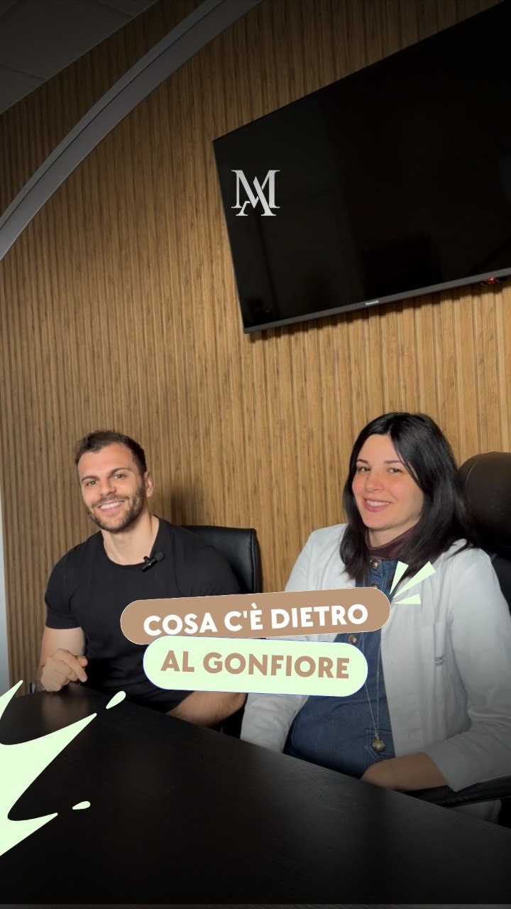 Sei sempre gonfio/a, anche senza aver mangiato tanto? 👇
Il gonfiore addominale è uno dei disturbi più diffusi eppure quasi nessuno sa davvero da cosa dipende.
Nel reel ti spieghiamo tutto: le cause, i rimedi e cosa puoi fare fin da subito per sentirti meglio ✨
Perché no, non devi rassegnarti a conviverci 💪
Ti piacerebbe iniziare un percorso personalizzato? Prenota la tua consulenza conoscitiva gratuita (link in bio)