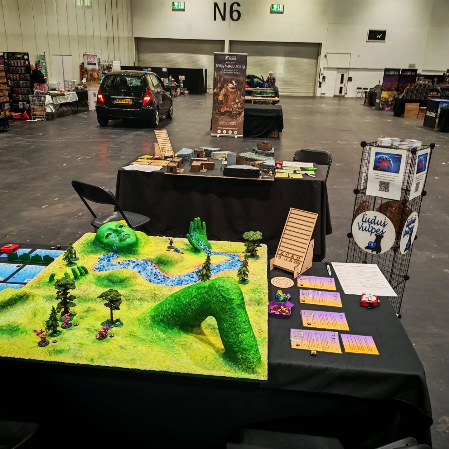 Wow! Salute 53 thank you. What an amazing crowd. An amazing day sharing Fractured Sphere with you all.
Thank you to each and every one of you, that played on either the Fantasy board or the Sci-Fi board, whilst we shared an example of the ruleset.
#ludusvulpes #salute53 #FracturedSphere #skirmishgame #thankyou