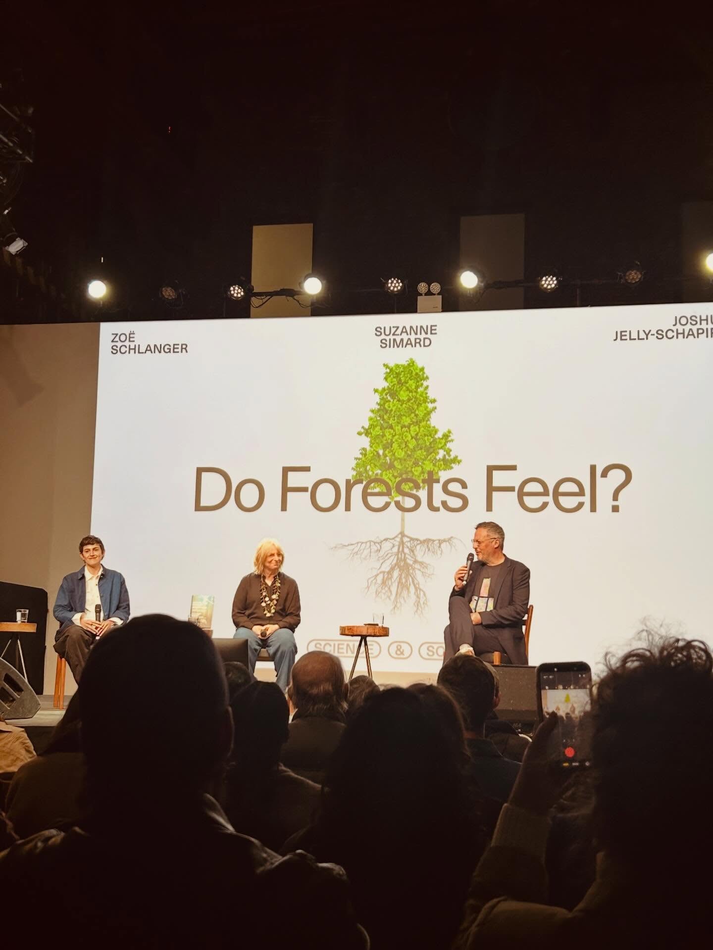 Did you know Central Park is home to 18,000 trees — including Yoshino cherries at Cherry Hill blooming right now? 🌸 Last night I had the privilege of hearing the pioneering @drsuzannesimard on the Mother Tree Project, alongside Zoe Schlanger and @jellyschapiro @pioneerworks If you love time in nature, their books Finding the Mother Tree and The Light Eaters will move you. Every hour we spend under the canopy — whether in a forest or right here in Central Park — is a reminder that we evolved with the trees. Our nervous systems still know it. 🌿
#CentralPark #ForestBathing #TreesOfNYC #CentralParkPilates #SpringInNYC
