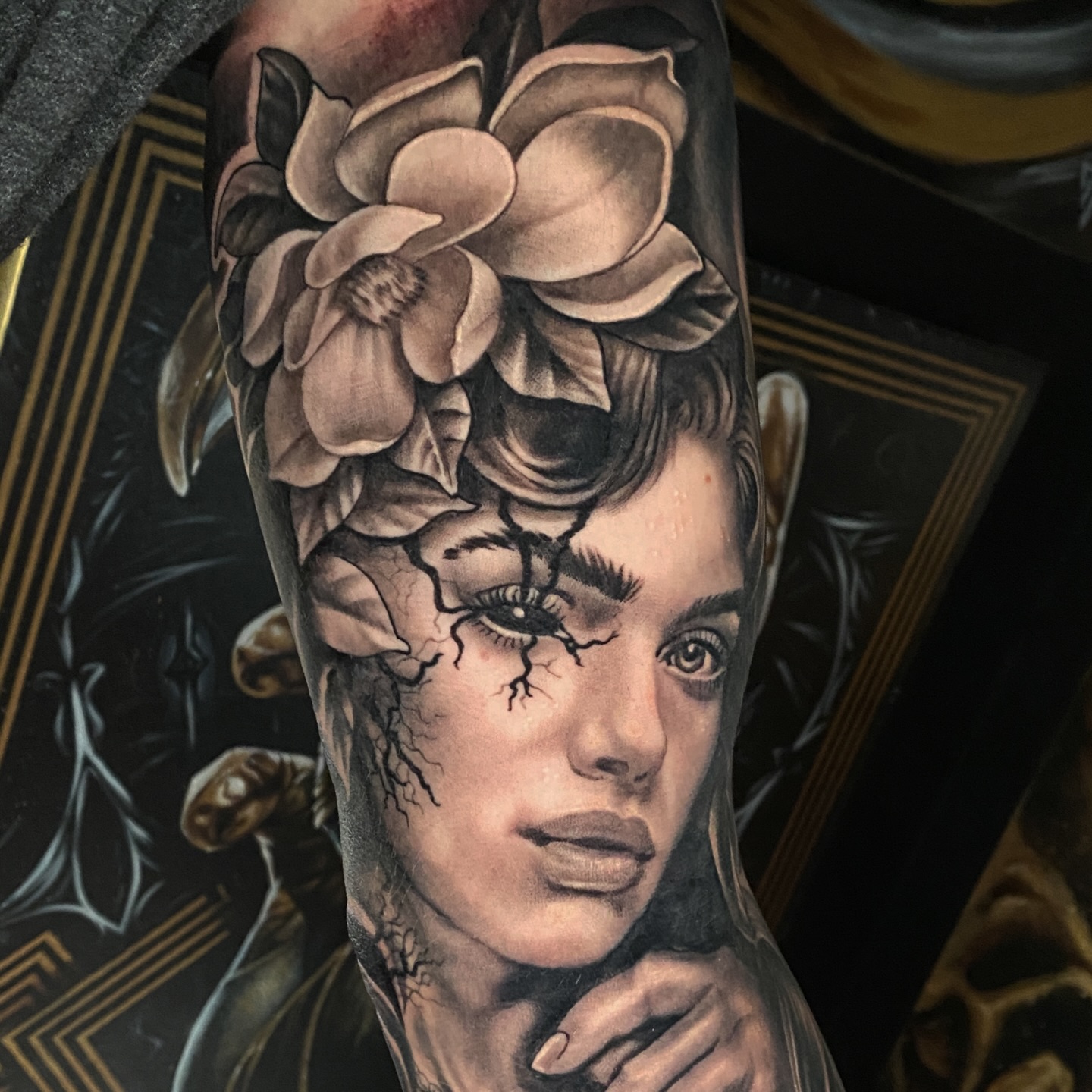 Healed for @connor_stuckey4 ! Thanks for looking!
.
.
Follow @scottie.tattooer
And @fortunesfavourtattoo
.
.
#portraittattoos #goddess #goddesstattoo #mythologytattoo #evilwoman