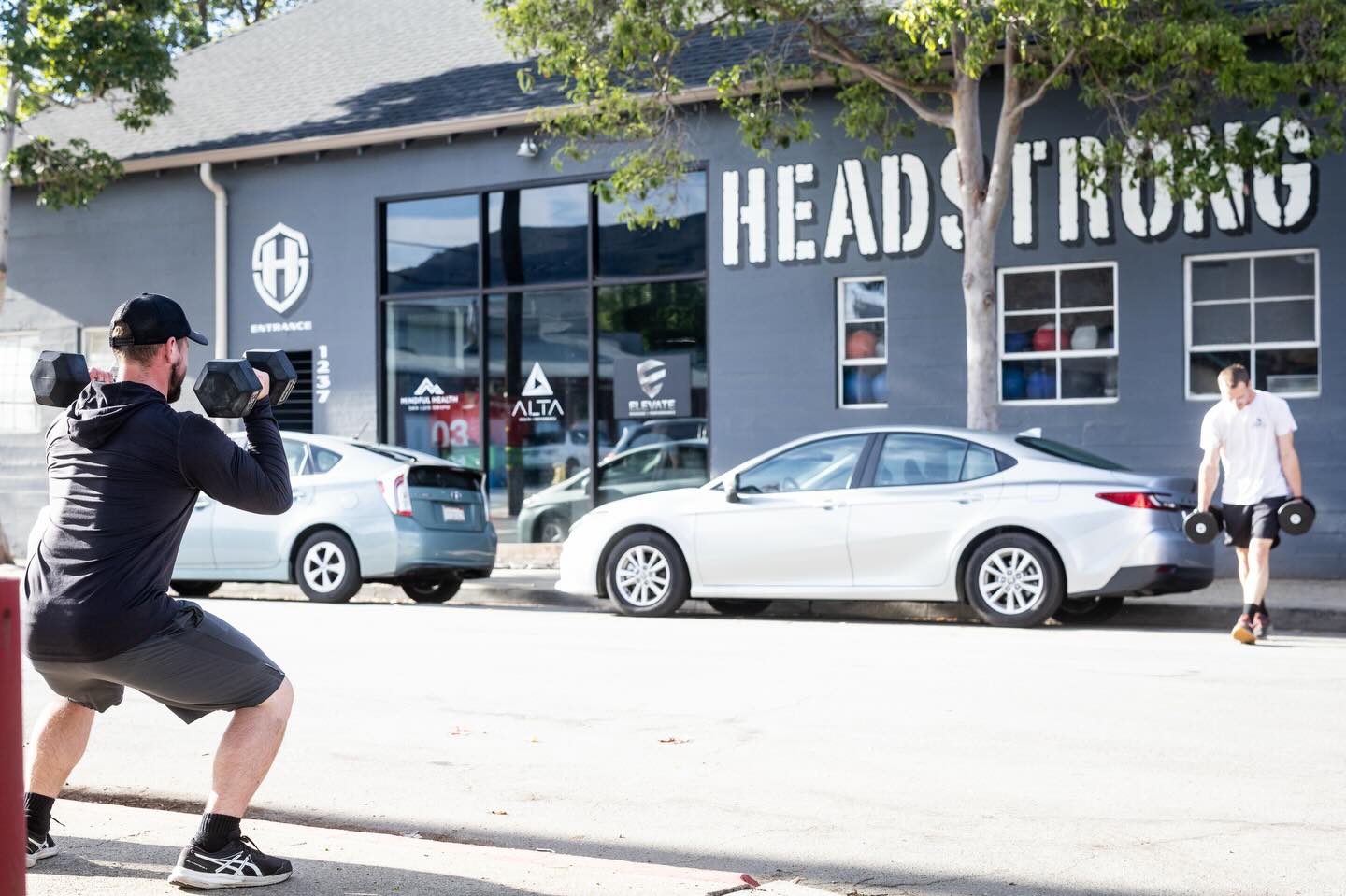 Who needs four walls (although we really like our walls 😉) when the whole street becomes the gym? 💥
No matter how you get it in, just get it in! Your body & mind will thank you!
#HeadstrongFit #NoExcuses #StrongerEveryDay