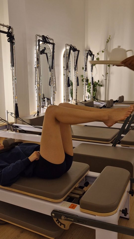 Table top state of mind 🙊
#svasastillness #adelaidepilates #reformerpilates #holdenhill #pilates