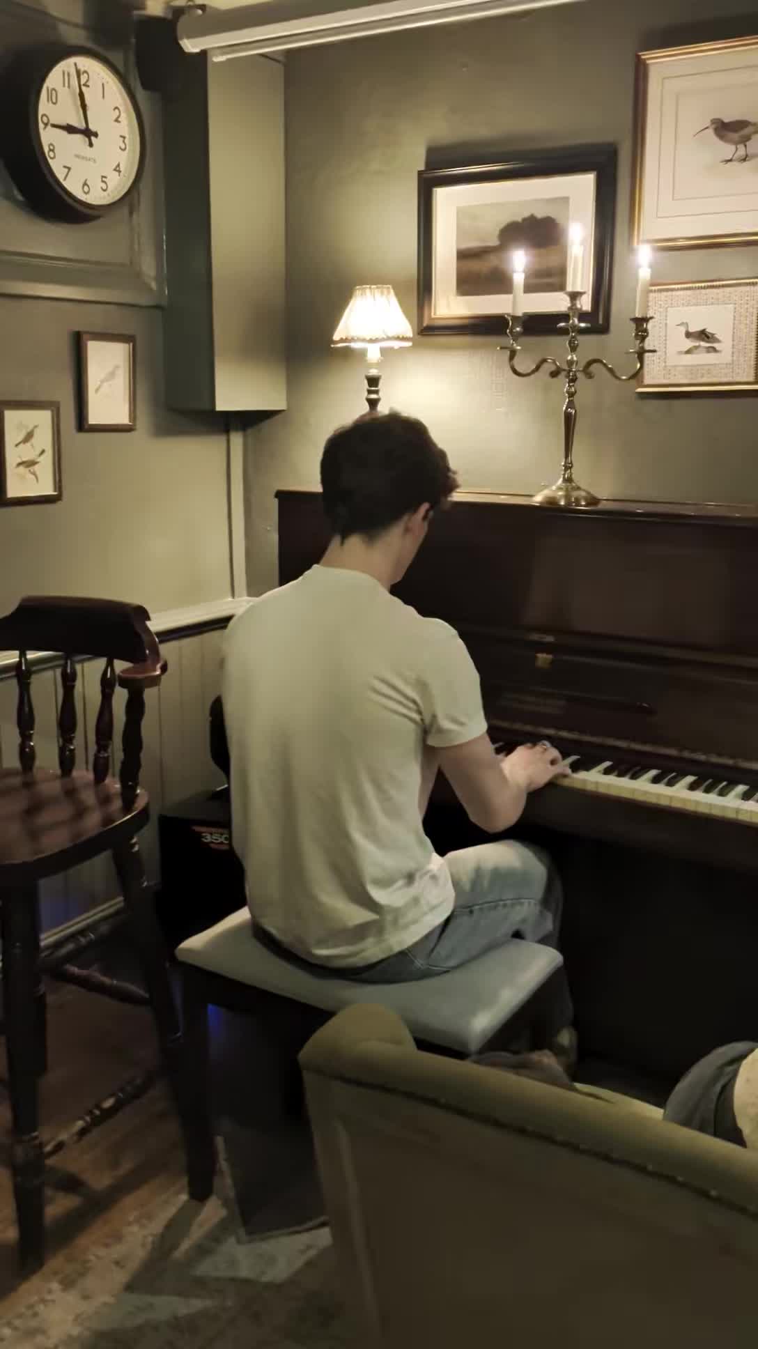 Rooms enjoying our piano 💕