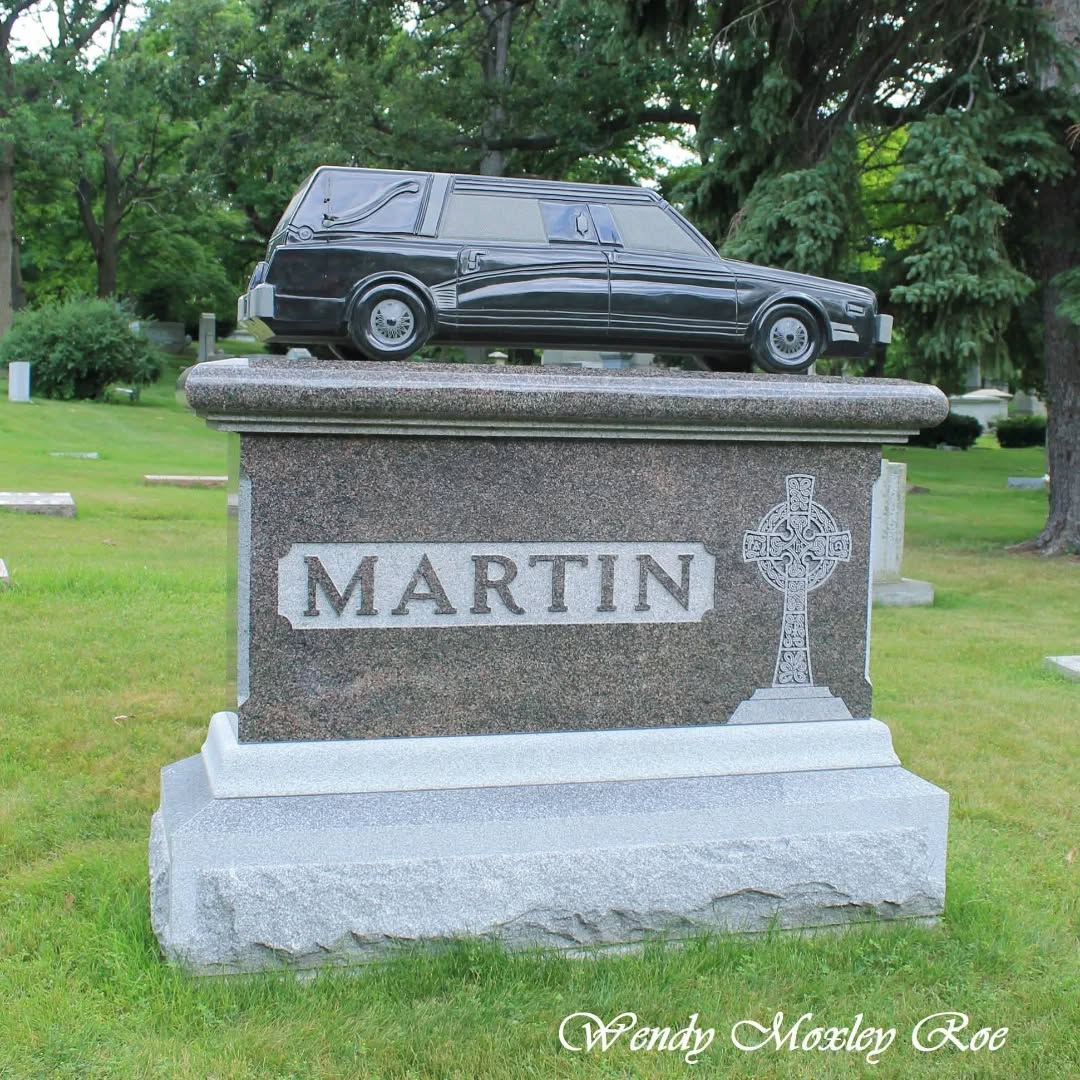 Forest Home Cemetery, Milwaukee, WI
#cemeterytravels yphotography #tombstonetravels #foresthomecemetery #taphophilia #cemeterytravels