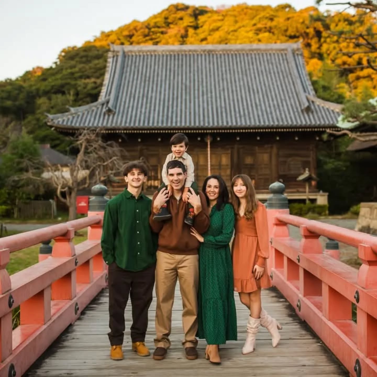 Are photographers allowed to say, "I just love you guys" to their clients? Asking for a friend 😉 This family just rocked their session! I feel so lucky to have gotten to capture their family photos this past fall!
#yokosukajapanphotographer #yokosukanavalbase #cfayapproved #yokosukafamily #yokosukafamilyphotographer