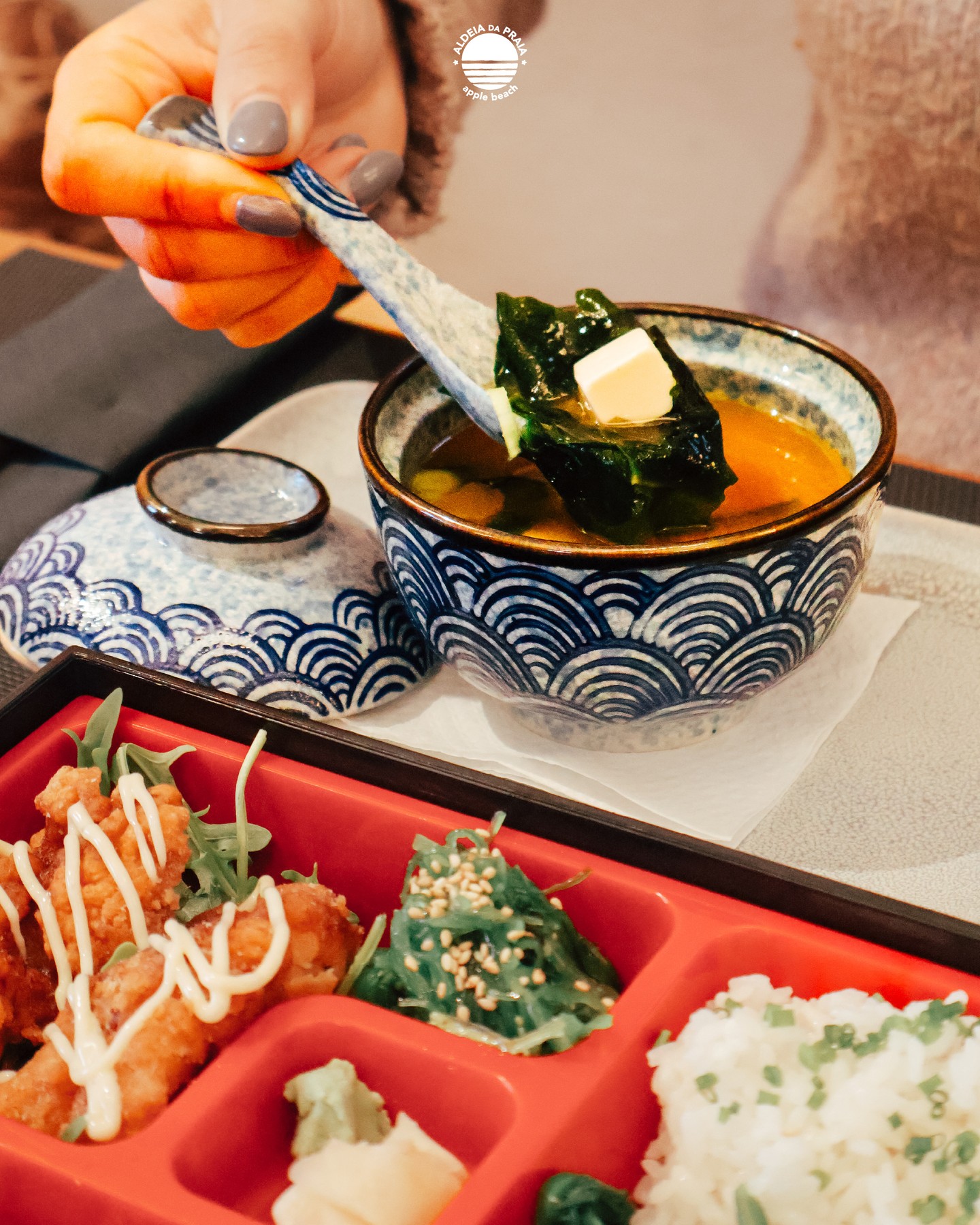 🇵🇹 Meio da semana. E tudo certo quando há @matsu_wine_sushi na mesa.
🇬🇧 Midweek feels better with @matsu_wine_sushi.
#AldeiaDaPraia #SintraEats #FoodiesPortugal #SushiLovers