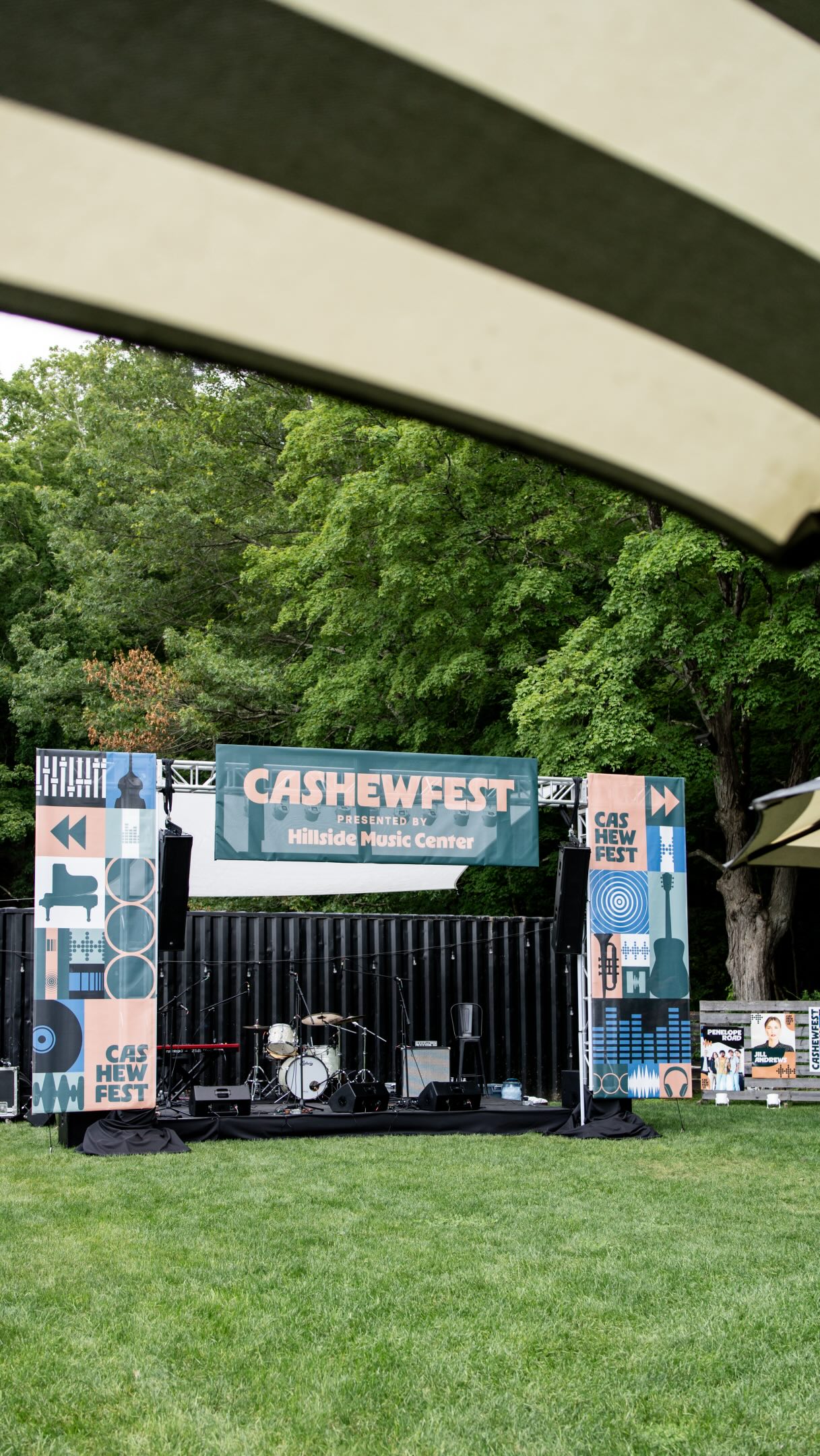 The kind of events that stick with you 💚
Cashewfest brought people together through music, good food, fun activities, and the kind of energy you can’t replicate 🎶
Planning community events like this is what it’s all about - creating spaces where people connect, unwind, and just enjoy being together.
Event Planner / Designer: @allsettup
Venue / Food & Beverage: @the_redding_roadhouse
Stage Production Team: @sebassevents
Brand Design: @purelythedetails
Custom Installations: @ridgeparkdesign
Photo / Video Team: @pioneermedia_ny
Main Musical Acts:
– @jillandrewsmusic
– @peneloperoad
– @kenyatesmusic
– @skoutoutloud
Jazz Band: @essiet.essiet
Florals: @sinclairdesignsct
Game Rentals: @upstatejamboree
Swag & Custom Gifts: @harborcutz
Music Festival ll Connecticut Event Planner ll Fairfield County Events ll Event Planner ll Event Production ll Brand Activation ll Experiential Event Design ll CT Event Planner ll All Sett Up || Community Events