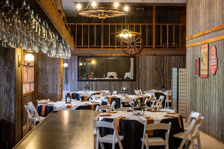 Sip, savor, and swing by the Saloon. 🎷🍷
With its rustic wood paneling, built-in bar, and seamless flow into the adjacent patio, it’s the ultimate spot for a western-themed reception or an intimate indoor gathering.
.
Click the link in bio to see the Saloon's 80-person reception capacity.
