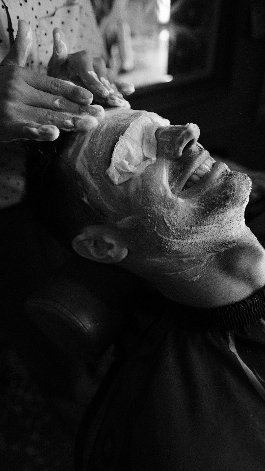 La boda de Andrea e Iker en Oaxaca
.
Un poquito del getring ready que tuvimos de Iker en esta barbería super cool en Oaxaca.
.
Muchas felicidades chicos! Que siga la magia por siempre :)
.
Su boda moló y estuvimos flipando!
.
The awesome crew
.
Bride. @andreaaromo
Groom. @lasai.highperformance
.
BarberShop. @bastardoldschool
Gear @fujifilmmx