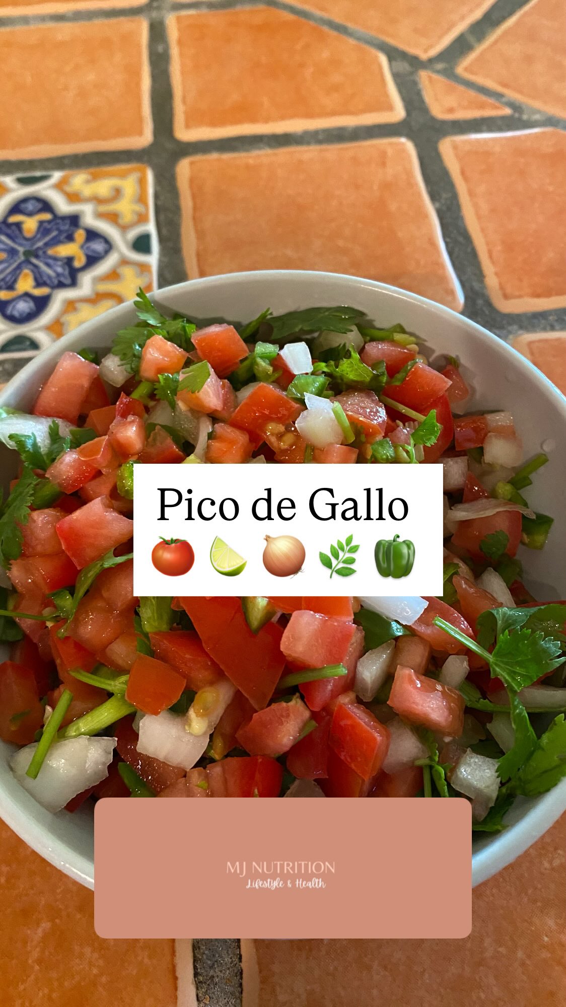 In Mexico 🇲🇽 and it feels only right to share one of the freshest, simplest staples 🌿🍅
Pico de gallo (fresh salsa)
made with just a handful of ingredients, but full of flavour and nutrients.
✨ Rich in vitamin C�✨ Supports digestion�✨ Fresh, vibrant, and naturally nourishing
Ingredients:
* 3 ripe tomatoes 🍅
* ½ onion 🧅
* 1 small handful fresh coriander 🌿
* Juice of 1 lime 🍋 ( little limes here so I use about 3)
* 1 jalapeño
* Pinch of sea salt
Method:�Chop, mix, and let it sit for 10–15 minutes to bring all those beautiful flavours together 🤍
Nothing quite like being in a place where food is rooted in simplicity, freshness, and tradition 🌮
Save this for a quick, nourishing addition to any meal!
#picodegallo #freshsalsa #mexicofood #wholefoods #eatwell