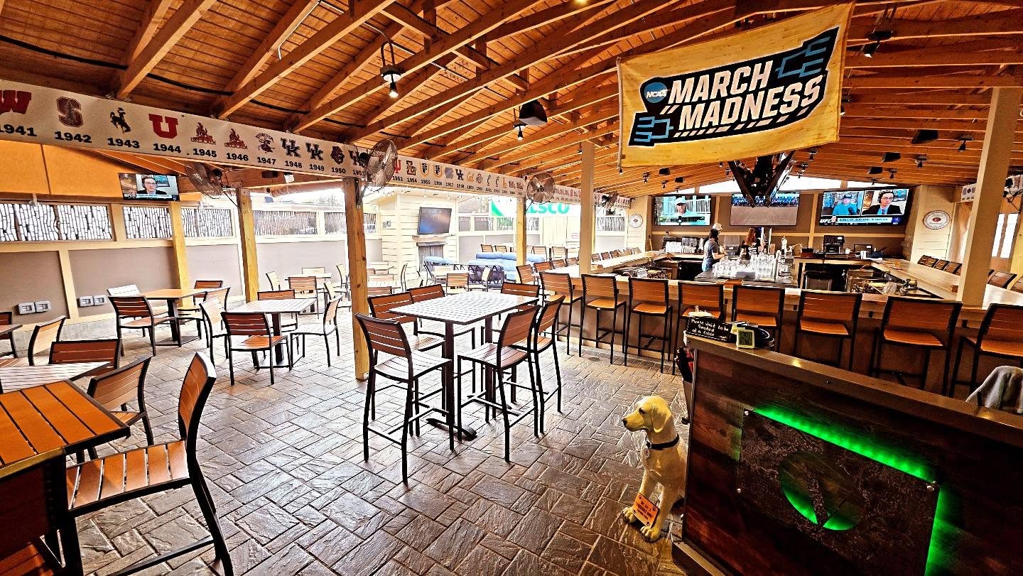 Getting ready for a warm week on the Patio! Swing by today for some great food, drinks and fresh air!
#visitgrayslake #eatdrinkbelocal #communitystrong #patiovibes🍹🍺☀️