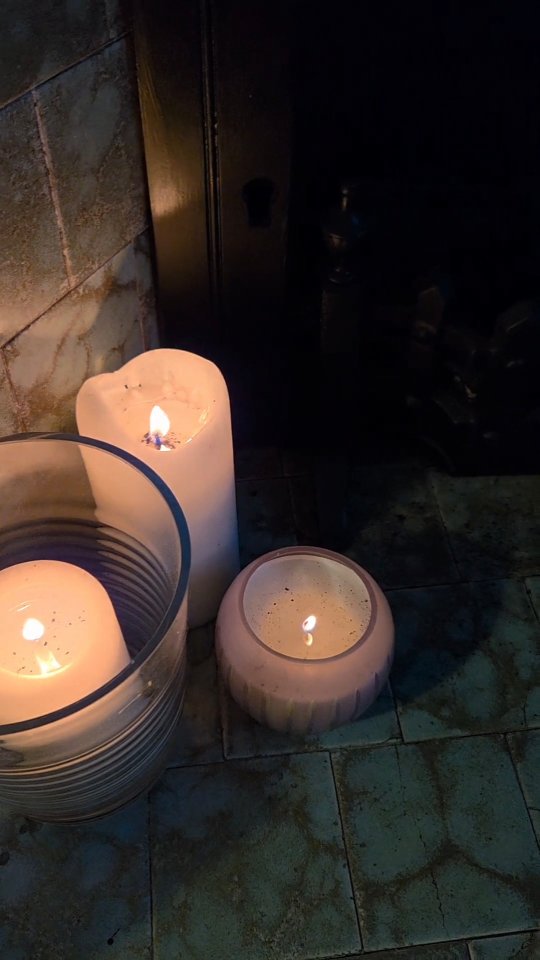 When the parasympathetic nervous system is activated, the body can finally slow down, release tension, and recover. Massage helps guide that change by lowering stress hormones, promoting recovery and shifts your body from 'fight and flight' into rest, recovery and repair.
DM 'reset' for availability ✨️
#mobilebeauty #selfcare #mobilebeautyservices #selfcareforwomen #londonbeauty