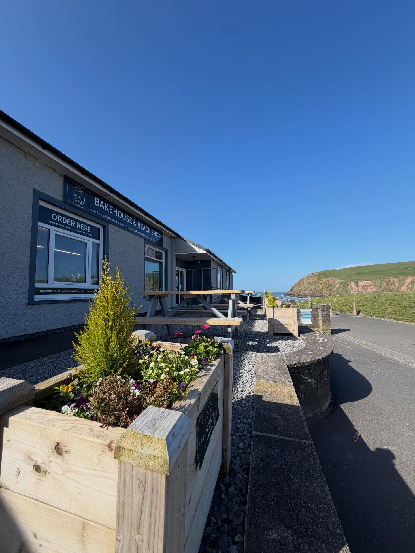 The start of the Coast to Coast 🐝💛
📌 St Bees