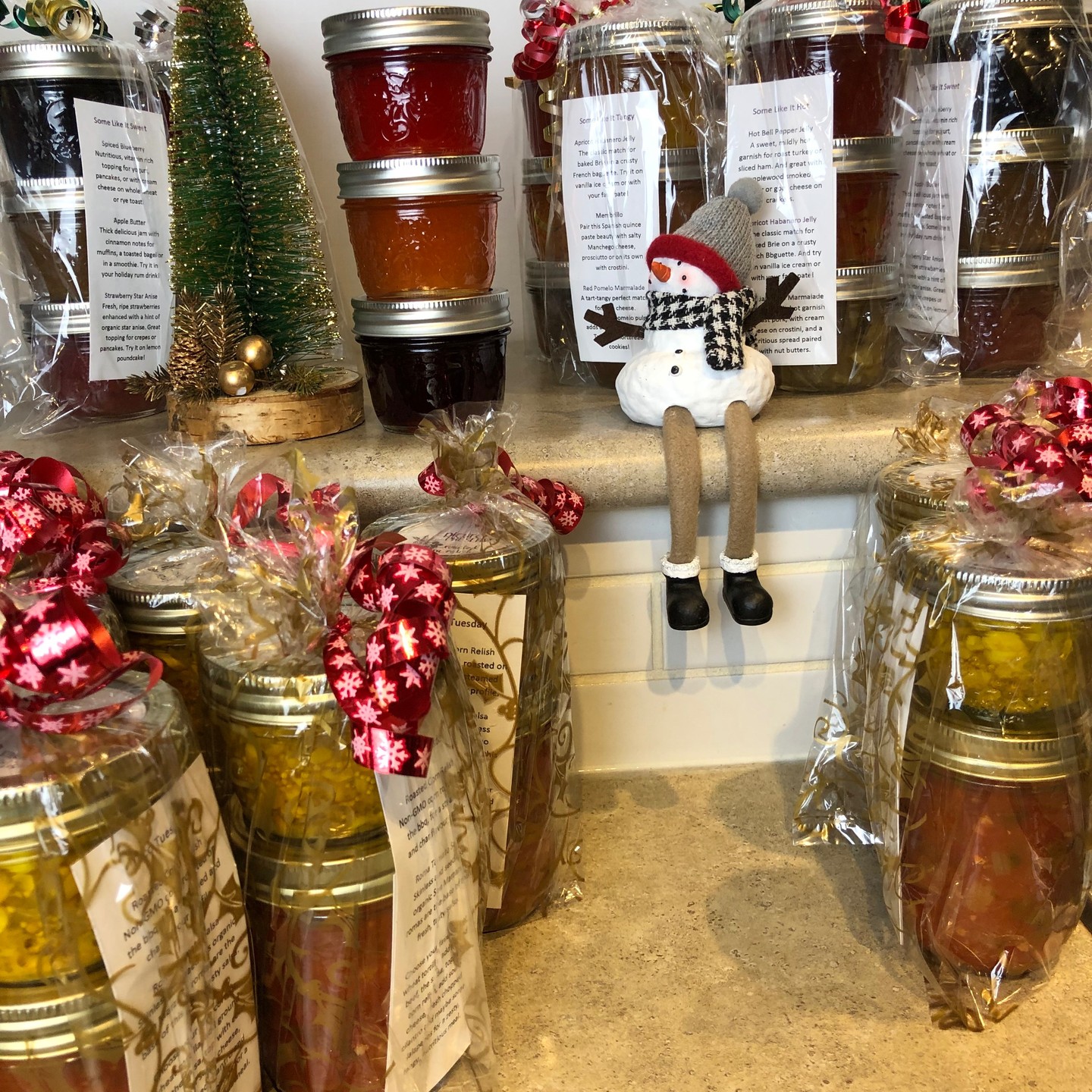 Hello again! Here’s a list of our December and January market dates @vanmarkets @portmoodymarket
Riley Park on Saturdays from 10:00 – 2:00 December 2nd and 16th and January 27th
Hastings PNE on Sundays from 10:00 - 2:00 December 3rd &17th and January 21st
Port Moody on Sundays from 10:00 - 2:00 December 10th and January 14th and 28th
Plus, don’t miss out on these fabulous Christmas Markets:
Sweet & Salty @sweetandsaltycollectiveco Monday December 4th 4:00-8:00
Coquitlam @coquitlamfarmersmarket Saturday December 9th 9:00-4:00 at the Poirier Sports Centre. For the Holiday Markets we’ll be featuring pre-packaged TRIOs as hostess gifts, stocking stuffers, or simply delicious pairings for your holiday entertainment events. Plus there are some fabulous autumn jellies like lemon rosemary, hot bell pepper & quince jelly. Thanks to @snowy_mountain_farm who grow the most amazing quince. Just look at those happy, shiny faces! Who would think this bumpy, bearded fruit delivers the most amazing delicate, beautiful jelly and the dense, grainy fruit paste membrillo (which pairs beautifully with a salty Manchego cheese)?! Spiced apple butter joins the fall line-up: a nutritious, vitamin-rich topping for your morning toast; but also a star in your holiday hot rum drink! Another newbie is “bread and butter pickles”, made with organically grown cucumbers from @forstbauerfarms. My son Armand asked me to make some of these pickles for his restaurant @cedarandsaltbistro, and now they’ve joined the Epicure Preserves inventory! More family updates: my daughter Chantal, newly enrolled in the Indigenous Law Program at U Vic this fall, was the winner of the UBC Environmental Law Program competition this month, along with her colleague Sean. Woo hoo! Lastly, many thanks to all our lovely customers who bring back empty jars: 50 cents each towards your next purchase. Thank you so much for re-cycling and re-using.
#portmoodymarket
#coquitlammarket
#ubcfarm
#gohaidagwaii
#BCfarmersmarkets
#yougottabehere
#farmtotable
#supportlocal