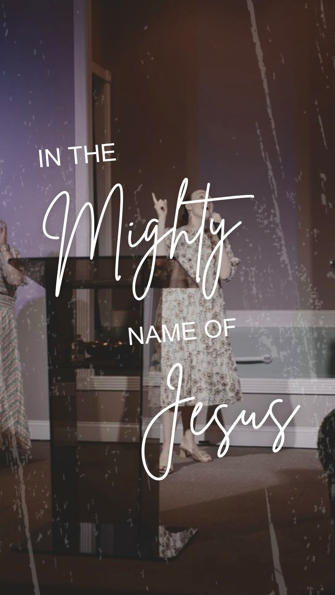 🎶 In the Mighty Name of Jesus, I pray
Calling on the power of Heaven, I proclaim
Every weapon formed against me, must break
In the Mighty Name of Jesus 🎶