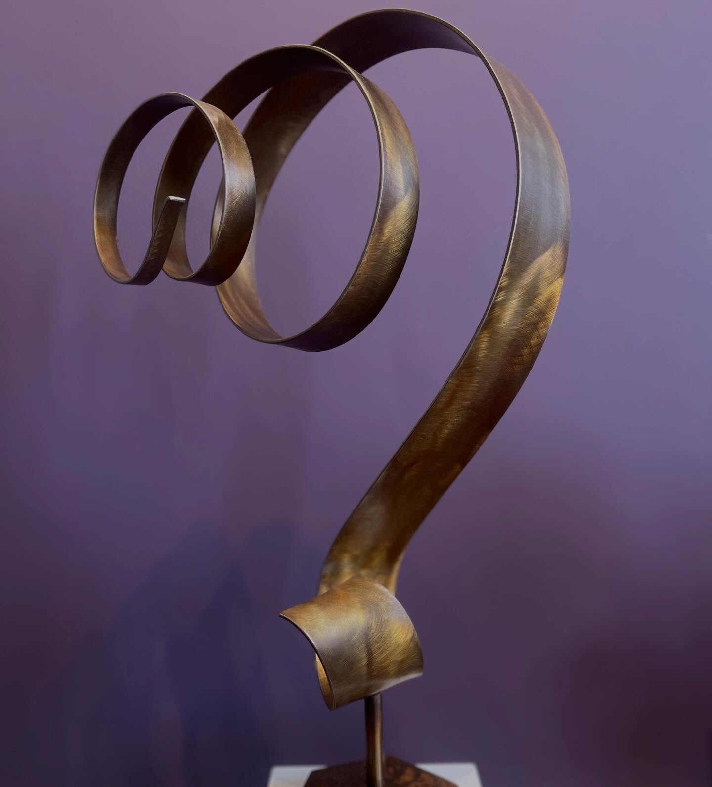 New sculptures have just arrived to @thewitgallery from sculptor Joe Sorge. ❤️
The “Golden Spiral” made of steel with a Japanese patina, this wonderful piece measures 26” h x 15” w x 10” d.
You can find “Golden Spiral” and new brand new artwork from Joe Sorge only @thewitgallery
For more information and purchases, please visit our website thewitgallery.com, contact info@thewitgallery.com or DM to inquire.
.
.
.
.
.
.
.
.
Art | Art Gallery | Museum | Art Collection | Collection | Artist | Contemporary | Art Collector | Glass | Blown Glass | Painting | Gallery | Modern | Miami | Art Week | Massachusetts | Berkshires | Photo | Reels | Artwork | Woman Owned | Business | POV | Discover | Explore | Collector
