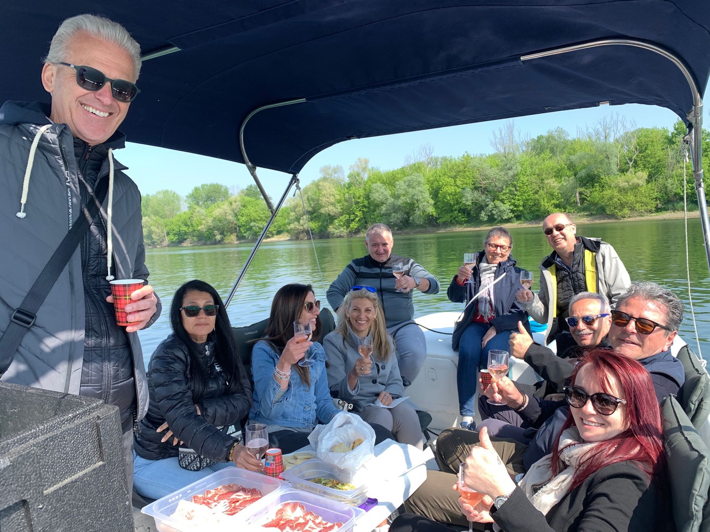 Cosa c’è di meglio di un aperitivo in barca sul grande fiume Po? 🍹🚤✨
Vivi un’esperienza unica tra relax, natura e panorami mozzafiato 🏞️
Visita il nostro sito e scopri tutte le avventure in navigazione con la flotta di #NavigareFiumePo
𝘄𝘄𝘄.𝗻𝗮𝘃𝗶𝗴𝗮𝗿𝗲𝗳𝗶𝘂𝗺𝗲𝗽𝗼.𝗶𝘁
#AperitivoInBarca #VisitOltrepoPavese #GitaSulPo #VisitOltrepo