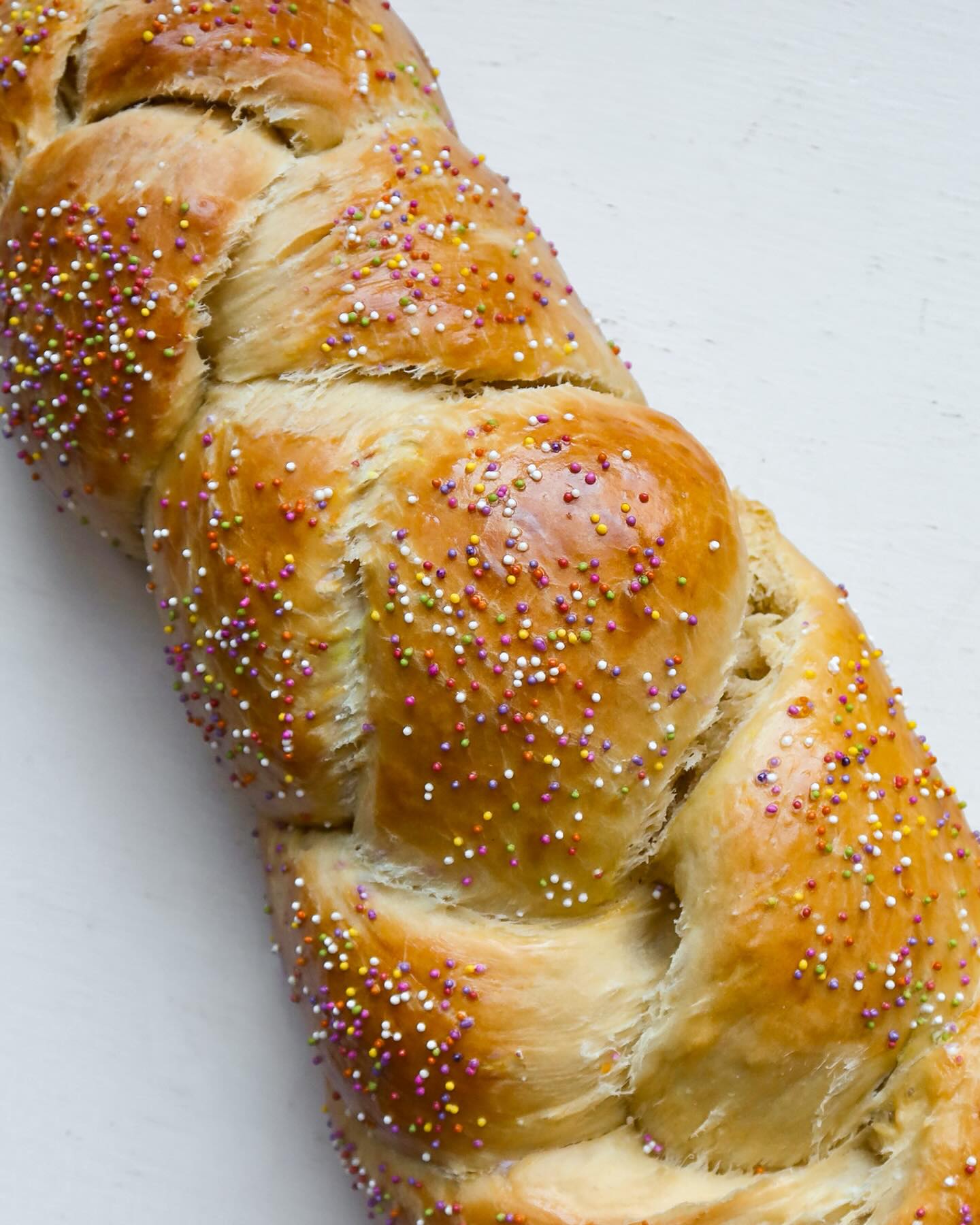 Sourdough Tsoureki!! 🐣 Χριστός Ανέστη!!
#zafo0d #tsoureki #greekeasterbread #easterbaking #sourdoughbaking