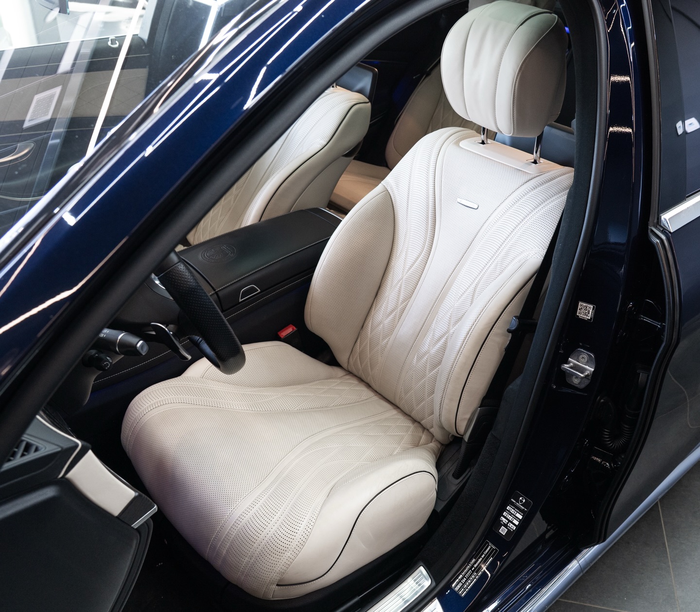 Mercedes-Benz S 63 AMG 💙
・4.0 V8 ⏐ 450 kW
・2018 ⏐ 183 000 km
・Massaažifunktsiooniga istmed
・Rear Seat Entertainment kahe ekraaniga
・Burmester High-End helisüsteem
・Panoraamkatus
・Eritellimusel valmistatud 21” Sign101 veljed
・Sofripakett
Võta ühendust ja broneeri proovisõit:
Georg Marten Tintse / +372 5783 9585 / georg.tintse@ferati.ee
______
Mercedes-Benz S 63 AMG 💙
・4.0 V8 ⏐ 450 kW
・2018 ⏐ 183 000 km
・Seats with massage function
・Rear Seat Entertainment with dual screens
・Burmester High-End sound system
・Panoramic roof
・Custom made 21” Sign101 wheels
・Chauffeur Package
Get in touch and book your test drive:
Georg Marten Tintse / +372 5783 9585 / georg.tintse@ferati.ee