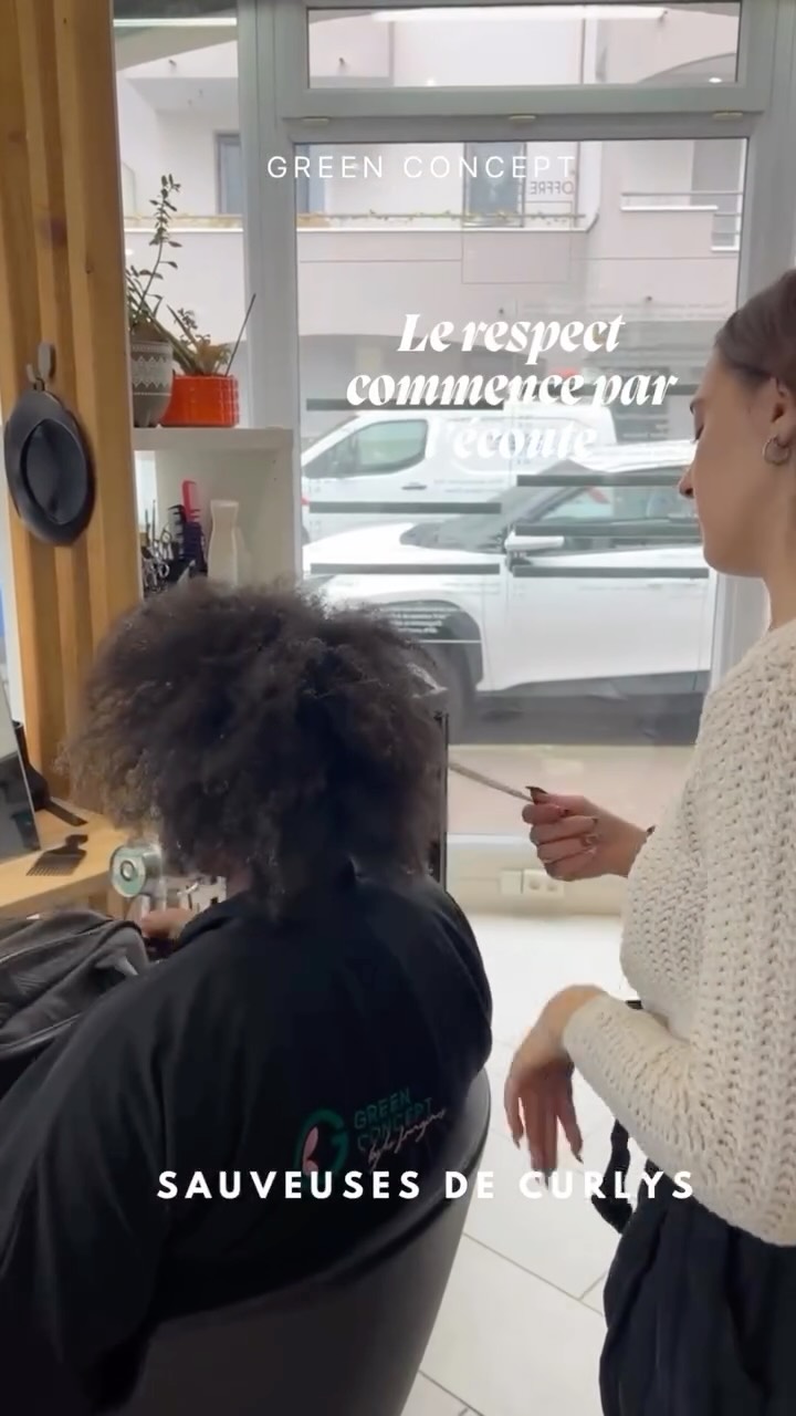 Boucles, ondulations ou frisures : chaque texture a ses besoins.
Chez Green Concept, nous vous aidons à comprendre votre fibre pour mettre en valeur votre nature capillaire plutôt que la transformer.
💇♀️ Prenez rendez-vous au salon à Combs-la-Ville et repartez avec des boucles sublimées et des conseils personnalisés