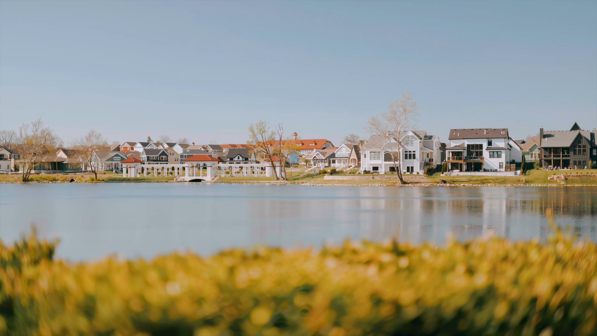 Just Listed in Historic Longview Farms â¨
One of the most iconic views in the Midwestâright from your backyard.
Situated on a quiet cul-de-sac along Rose Garden Lake, this extraordinary 1.5-story estate blends timeless architecture, rich history & unmatched natural beauty. Designed by renowned architect Daryl Labrier & custom built by Jim Goode, every detail reflects exceptional craftsmanship and intentional design.
⢠6,000+ sqft | 5 bedrooms | 3.1 baths | 3-car garage
⢠~ž-acre lot overlooking the Pergola, Longview Mansion & equestrian grounds
⢠Stunning millwork, mahogany-paneled library & hardwood doors
⢠60+ premium windows flooding the home w/ natural light
⢠Seamless indoor/outdoor living perfect for entertaining
⢠Thoughtfully refreshed w/ new paint, carpet, driveway (2026) & more
A rare opportunity to own a one-of-a-kind estate in one of Leeâs Summitâs most prestigious communities.
đ Historic Longview Farms
đ˛ Schedule your private showing today
Contact Tami Froehlich & Heather Bortnick for more information!
816.225.7833 | 913.269.5455