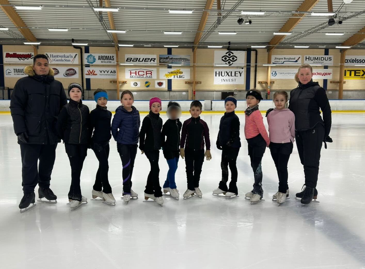 Påsklovslägret är nu slut – och vilken fantastisk vecka vi har haft! 🐣✨
Tillsammans med våra grupper har vi fyllt dagarna med skratt, gemenskap och massor av utveckling.
Stort tack till alla deltagare och tränare som gjort detta möjligt 💛