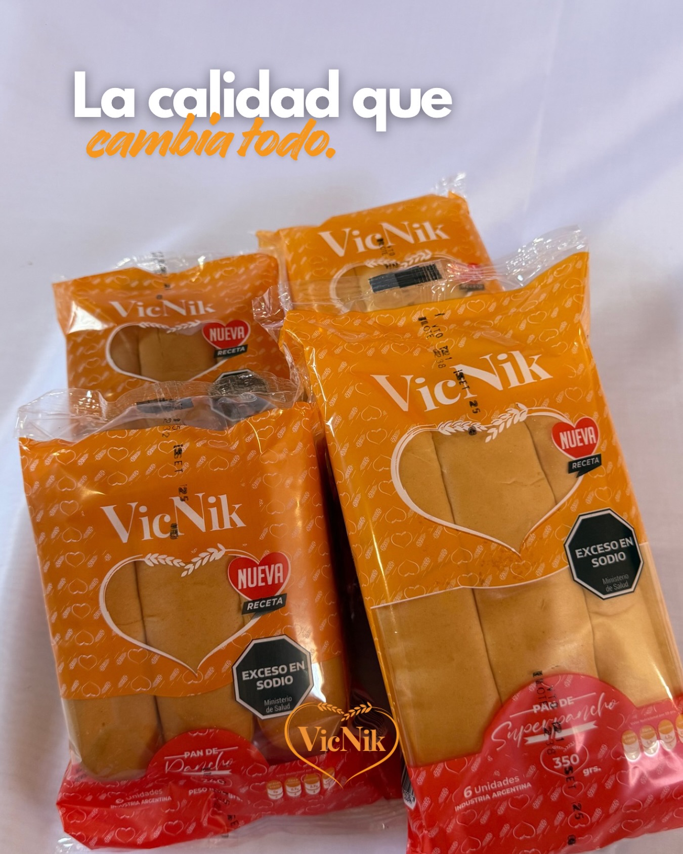 La calidad que cambia todo 🔥
Se nota en la textura, en el sabor y en cada mordida.
Un pan bien hecho levanta cualquier comida y hace que lo simple se vuelva increíble 🤤
Porque cuando la calidad está, no hay vuelta atrás.
#CalidadQueSeNota #PanDeVerdad #SaborReal #PanQueMarcaLaDiferencia #DelHornoATuMesa