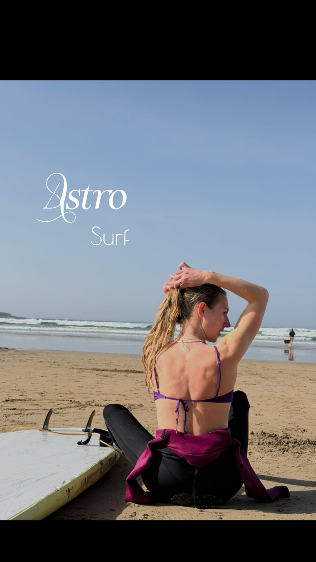 Capricorne ☀️
Ascendant Cancer 🌊
Lune en Gémeaux 💭
Full terre… en théorie.
Mais avec une lune en Gémeaux, j’ai clairement un petit grain :
besoin de tester, d’explorer, de vivre 1000 expériences à la fois.
Et avec cet ascendant Cancer…
impossible de rester trop longtemps loin de l’eau.
Alors je replonge. Littéralement.
Retour au surf, retour à moi. 🌊
Et cette fois, j’embarque Albane dans l’aventure
première session, premier cours… et déjà accro 😏
Parce qu’au fond, peu importe ton signe,
il y a toujours une vague qui t’attend quelque part. #astro #surf #goodvibes #roxy #girl