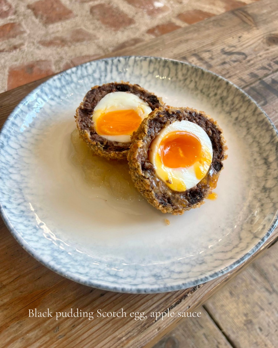 Spring dining, made simple. A table outside, something good to eat, and a bit more time to enjoy it. Our spring menu is here and these are a few of our starters to choose from...
To take a look at the full menu or make a reservation with us, tap the link in our bio
#newtothemenu #springmenu #springstarters #theredlioneastbergholt #constablecountry #dedhamvale #suffolkpub