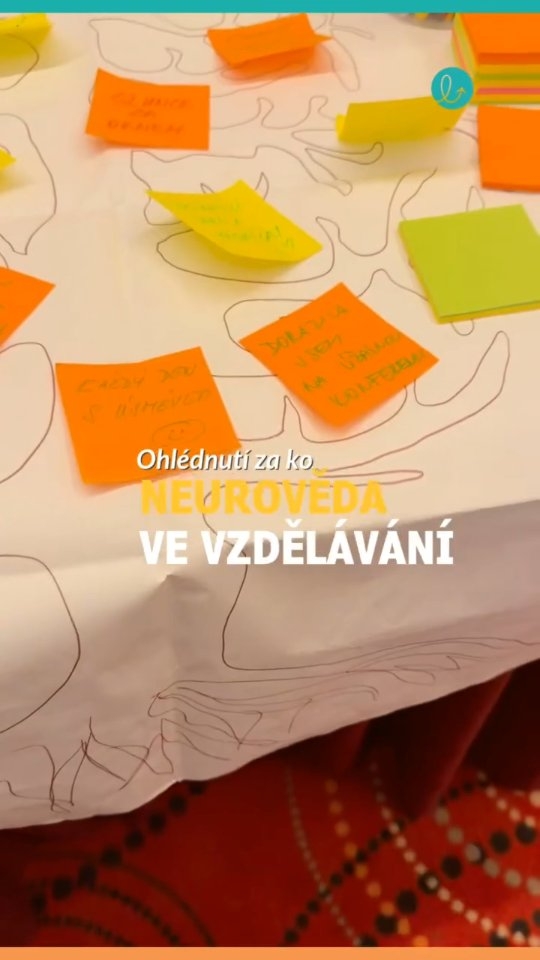 🎓 Neurověda ve vzdělávání
25.3. jsme byly součástí konference zaměřené na propojení neurovědy a praxe ve vzdělávání. Měly jsme možnost vést 2 workshopy pro pedagogy a vzdělavatele – celkem pro cca 90 účastníků.
Co si znovu potvrzujeme:
To, jak se děti učí, úzce souvisí s tím, jak se cítí.
Pozornost, emoce a vztahy nejsou „navíc“. Jsou základ.
Ve workshopech jsme šly hlavně do praxe:
👉 jak pracovat s pozorností ve třídě
👉 jak pomáhat dětem vracet se do klidu
👉 jak posilovat vnitřní stabilitu a bezpečí
Jednoduché techniky, které lze použít hned – bez složité přípravy.
Děkujeme za otevřenost, sdílení i ochotu zkoušet nové věci.
Má smysl to dělat. 💛
#semwell #neuroveda #vzdelavani #ucitele #mindfulness