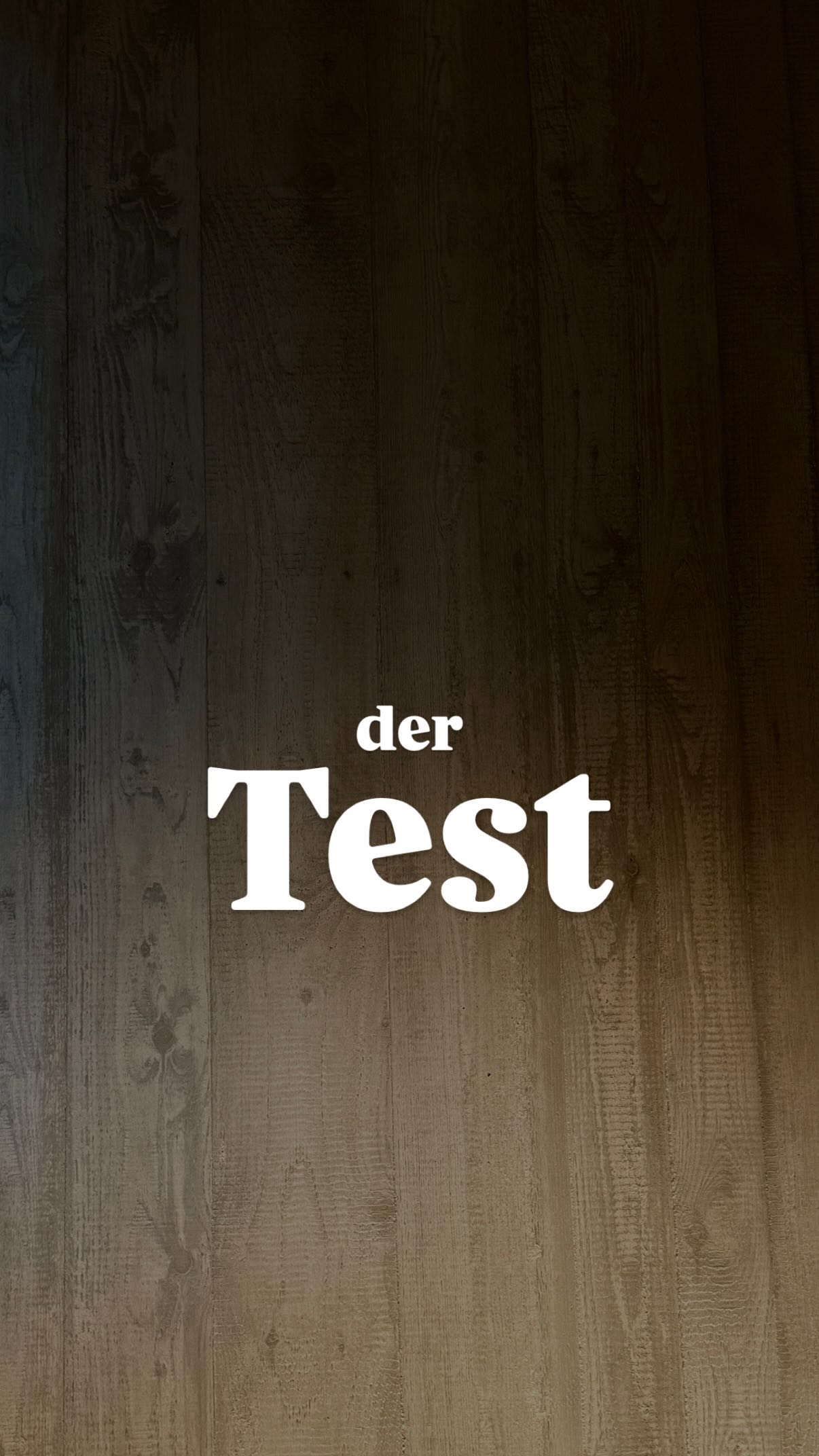 💋💋💋
Mach doch einfach den Test und finde selbst heraus,
ob ein Lip Flip zu dir passt.
Viele denken bei mehr Lippenvolumen direkt an Filler.
Aber wusstest du es…Es geht auch subtiler.
Beim Lip Flip wird gezielt ein kleiner Anteil des Musculus orbicularis oris entspannt, also der Muskel, der deine Lippen umschließt.
➡️ Dadurch rollt sich die Oberlippe leicht nach außen
➡️ Die Lippe wirkt voller ohne zusätzliches Volumen
➡️ Natürliches Ergebnis, keine „überfüllte“ Lippe
Wichtig:
Nicht jede Lippe ist dafür geeignet. Genau deshalb gibt es einfache Tests, mit denen du vorab einschätzen kannst, ob ein Lip Flip für dich Sinn macht. Dieser Test ersetzt natürlich auf keinen Fall eine ärztliche Untersuchung und Beratung!
Mein Ansatz ist individuell, präzise und immer anatomisch gedacht….statt einfach „mehr rein“.
Weniger ist oft mehr. Wenn man weiß, wo und wie ♥️
#beautydoctor #düsseldorf #ludewig #lipflip #lippen