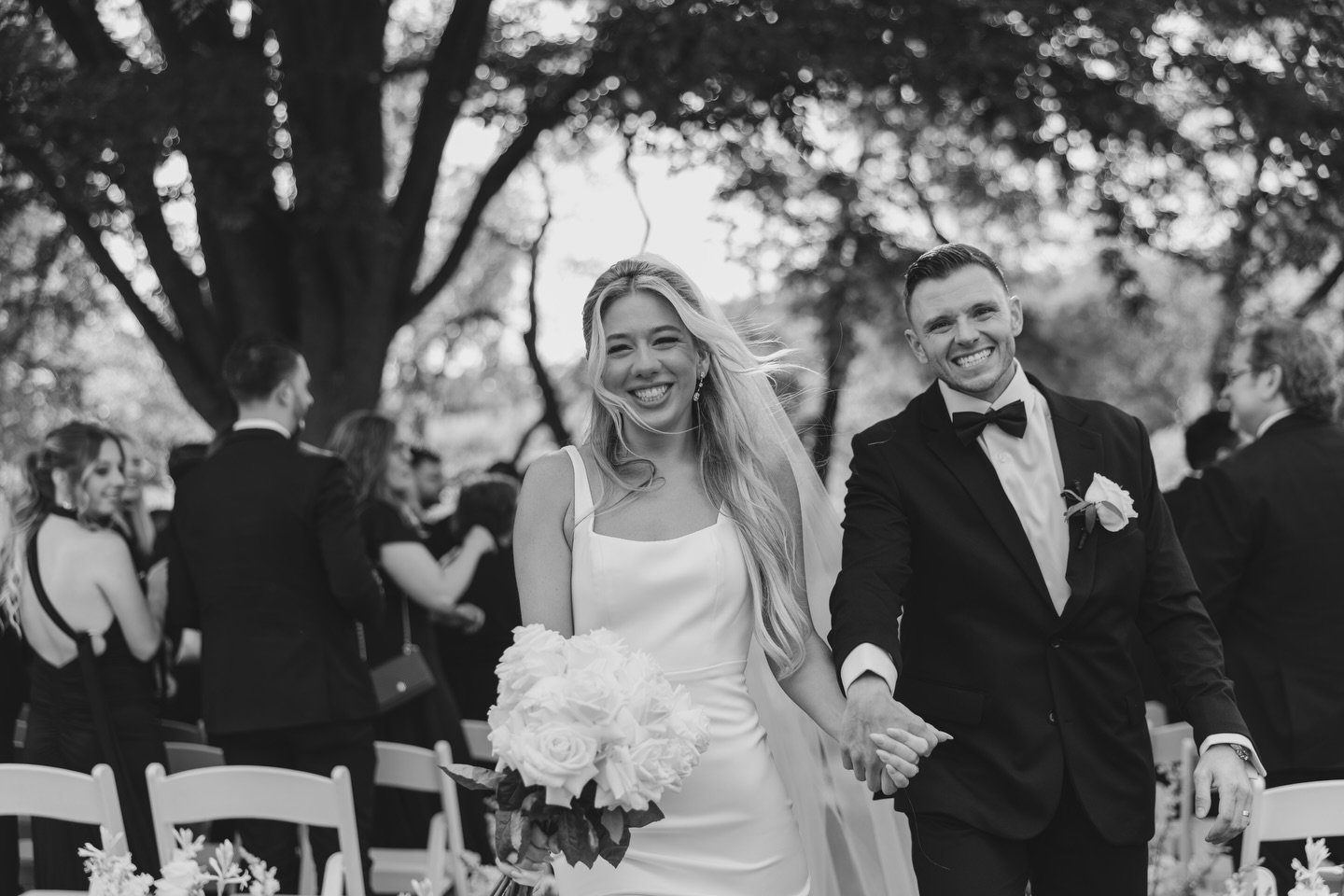 Just married! #3WESTweddings | 📸 @laurenblissassociates | venue: @thefarmateaglesridge