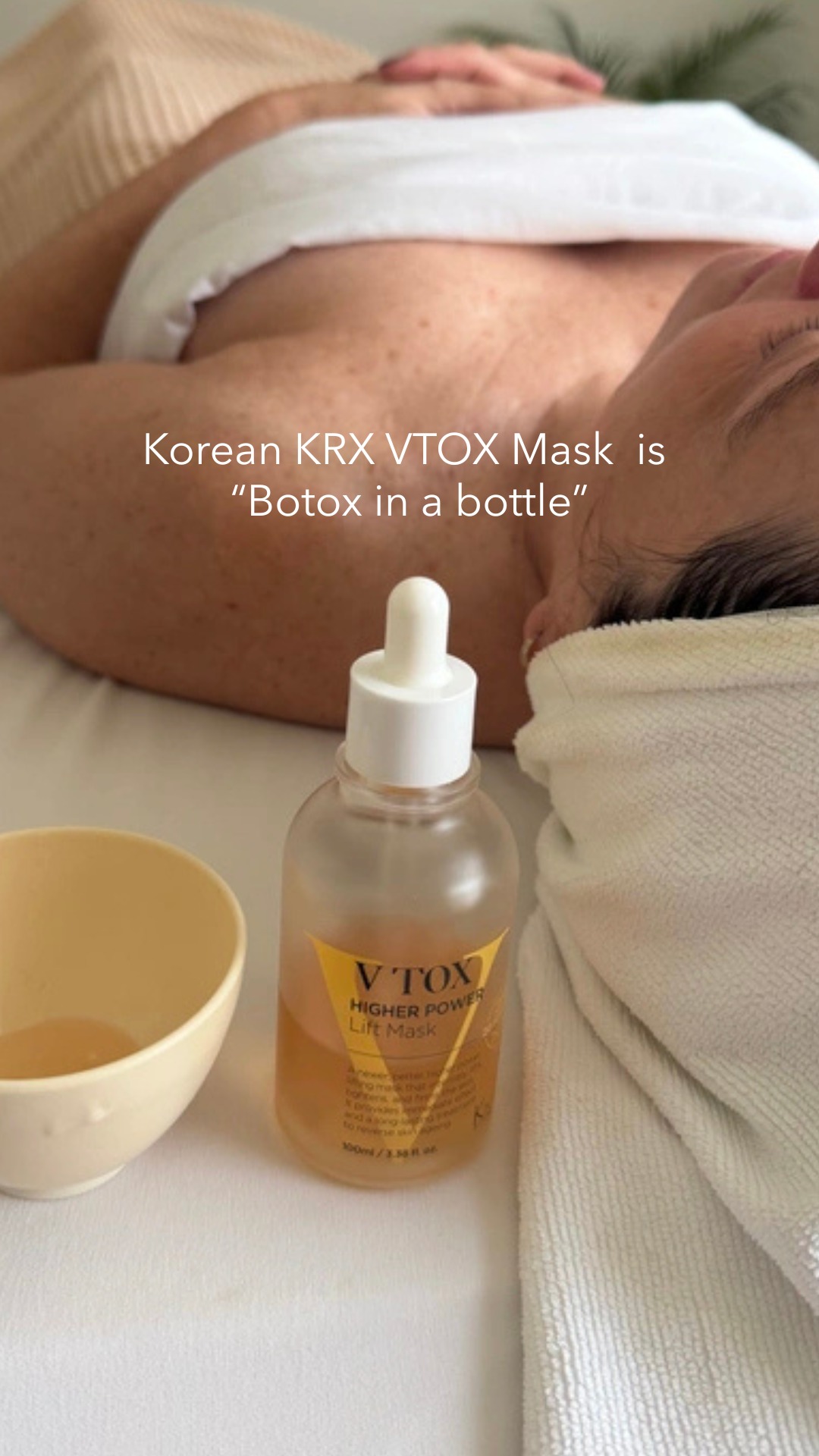 We just introduced the Korean KRX VTOX mask into our new Renewal Lift Facial — and the results speak for themselves.
Often called “Botox in a bottle,” this treatment works deep within the skin using a blend of peptides and botanical actives to visibly smooth, firm, and bring everything back to life. 🌬️✨
As it sets, you’ll feel it begin to tighten — creating that signature “cracked” effect that gently sculpts, boosts circulation, and encourages lymphatic flow.
The result?
Skin that looks more lifted and contoured, and noticeably smoother… instantly.
It’s one of those treatments where you catch yourself in the mirror after and think wait… my skin looks really good
If your skin’s been feeling a little dull, heavy, or just not as alive as usual — this is such a beautiful reset for spring.
Now part of our spring special, the Renewal Lift Facial 🌼
💬Comment SPRING and we’ll send you the link to book ✨