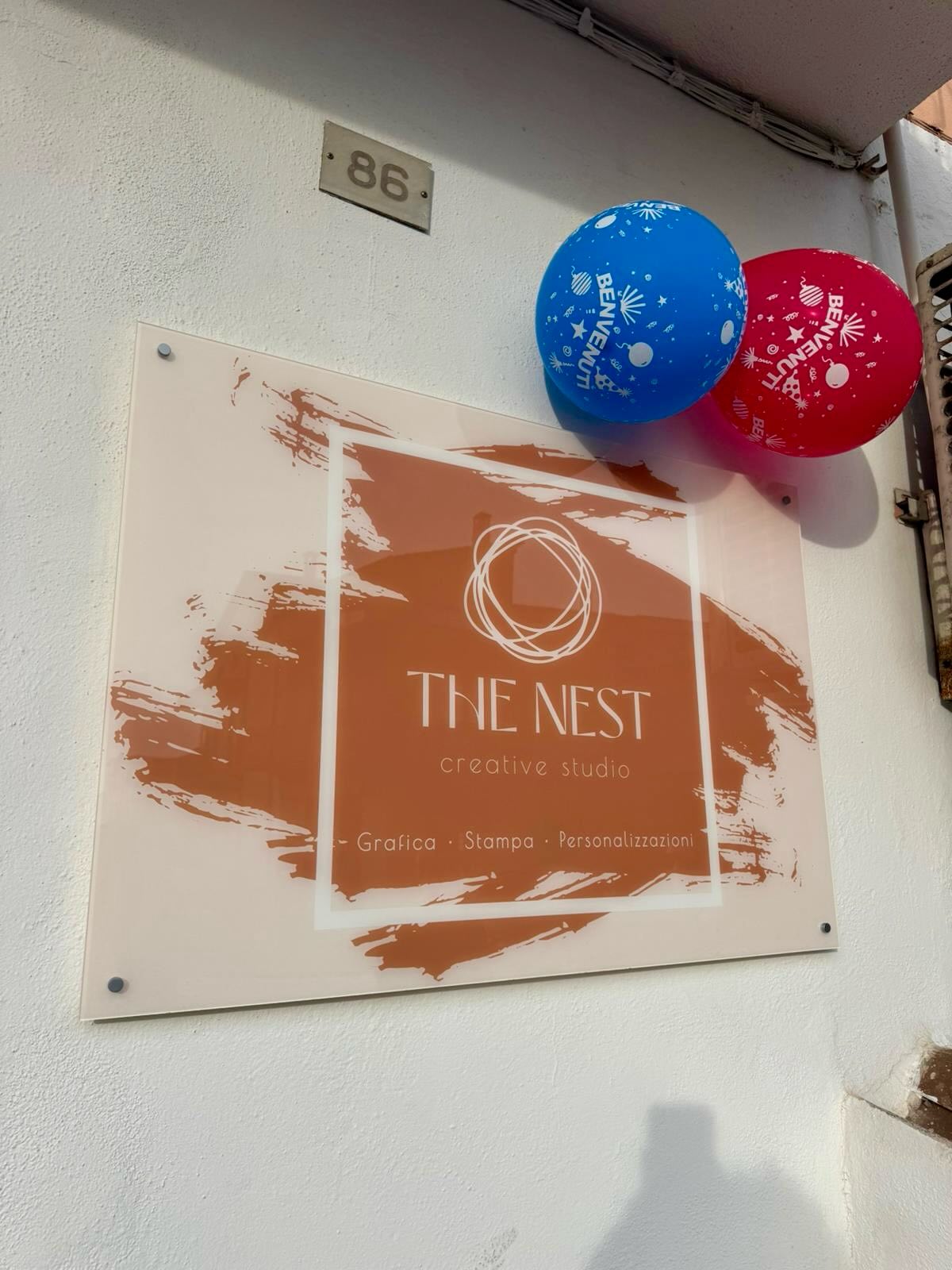 Grazie a tutti 🤍
Ieri è stata una giornata piena di emozione, risate e belle persone ❤️
Abbiamo mangiato, riso e condiviso qualcosa di davvero speciale.
Oggi l’ufficio sembra una piccola giungla 🌿 tra fiori e regali… ma è una giungla bellissima 🫶
Grazie di cuore a chi è passato e a chi mi ha supportata.
Da oggi si inizia davvero 💪✨
.
#thenest #nuovoinizio #inaugurazione #studiocreativo #arzachena