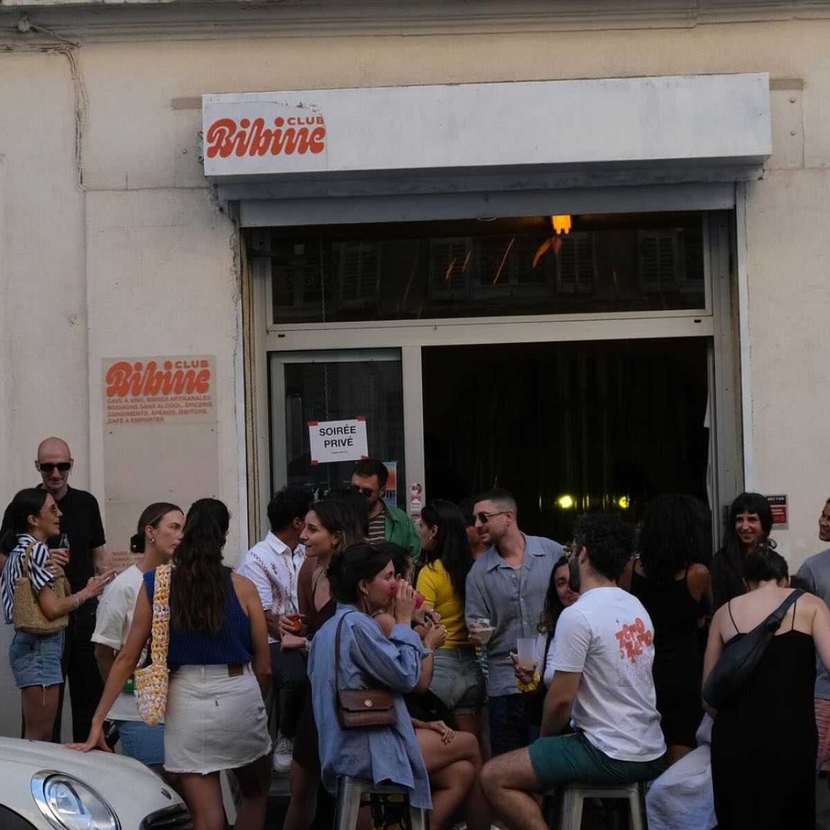 Bibine Club a fait le choix de Villa Martelle et mise sur le potentiel de cette boisson gastronomique et audacieuse pour combler les attentes des amateurs de sans alcool qui ne veulent pas renoncer aux plaisirs de la fête 🥳
@bibineclub
#cave #sansalcool #plaisir #france #boisson