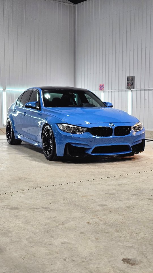 Yas Marina Blue under the lights.
OEM+ BMW F80 M3 receiving the full @cquartzfinest treatment.
That fitment 👌
💎Complete Paint Correction
💎DQUARTZ Professional
💎CQUARTZ Professional
💎Wheels off service
💎Interior coating
💎Enclosed transportation services
We don't just do what others do.
Correct.Perfect.Protect
#bmw #m3 #f8m3 #paintprotection
