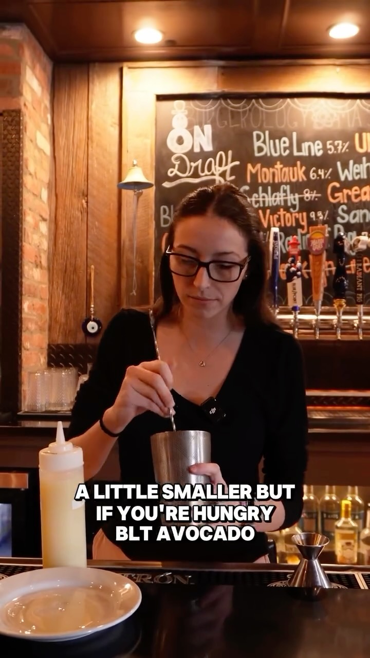 Meet Jaclyn, one of our bartenders at Burgerology Massapequa 🍸
She keeps the drinks flowing, the energy up, and somehow still has opinions about the menu… like how she’s *disappointed* by the size of our BLT Avocado 🤨
We’re not sure what more she wants… but we’ll let her have that one.
All jokes aside, Jacqueline is a huge part of the experience here and one of the reasons people love sitting at the bar.
Come grab a drink and see for yourself 👀
📍 Burgerology Massapequa