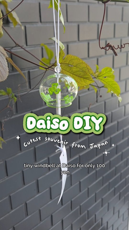 Cutest DIY souvenir from Japan ☘️🎐
You can find at daiso for 100 yen. What would you draw on it?
#daisofinds #daisodiy #glasspainting #souvenirfromjapan #diycrafts