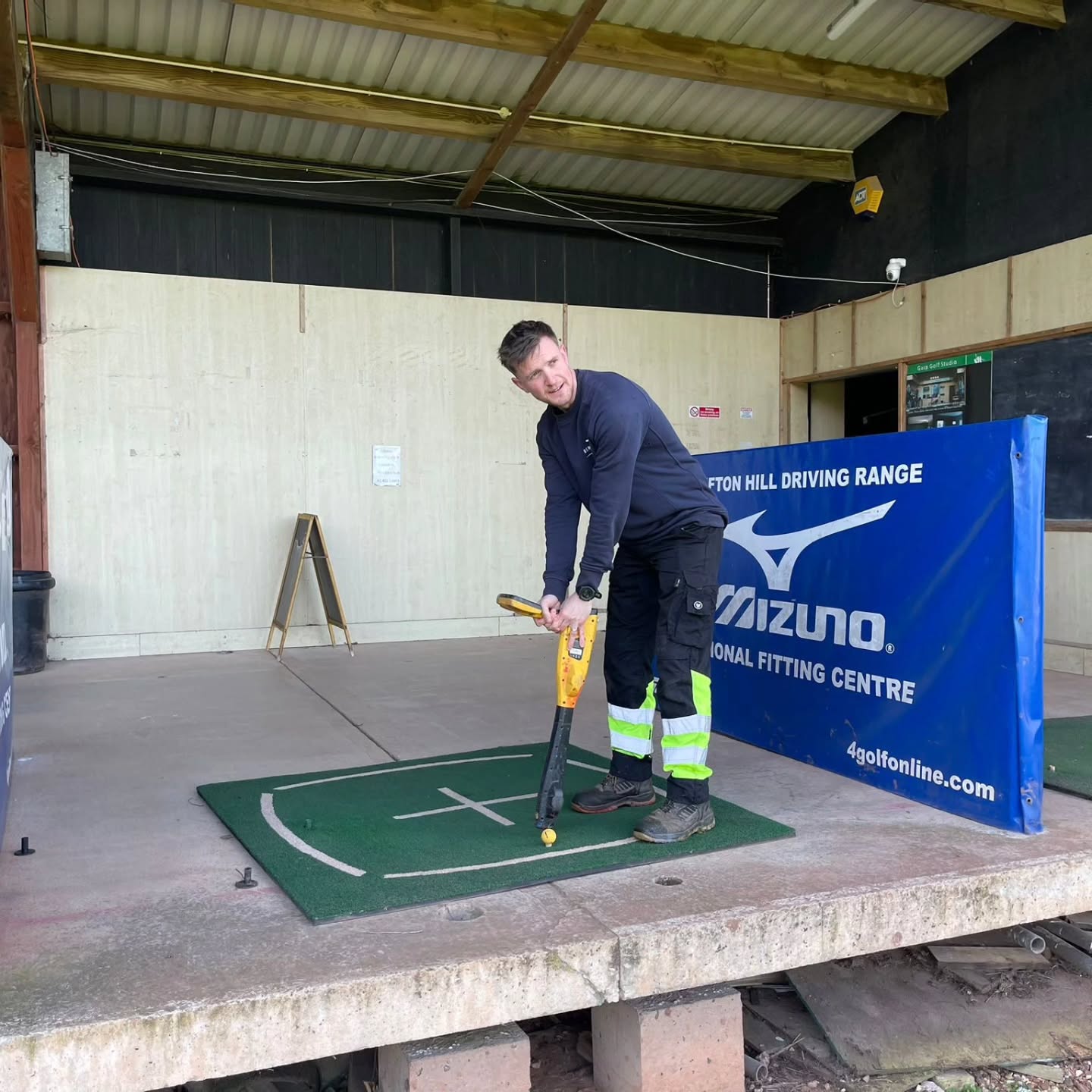 The lads hitting overtime over the Easter holidays with the new VLoc 3 Pro Driver @vivax_metrotech #vivax #underground #UtilitySurveying #UtilityMapping