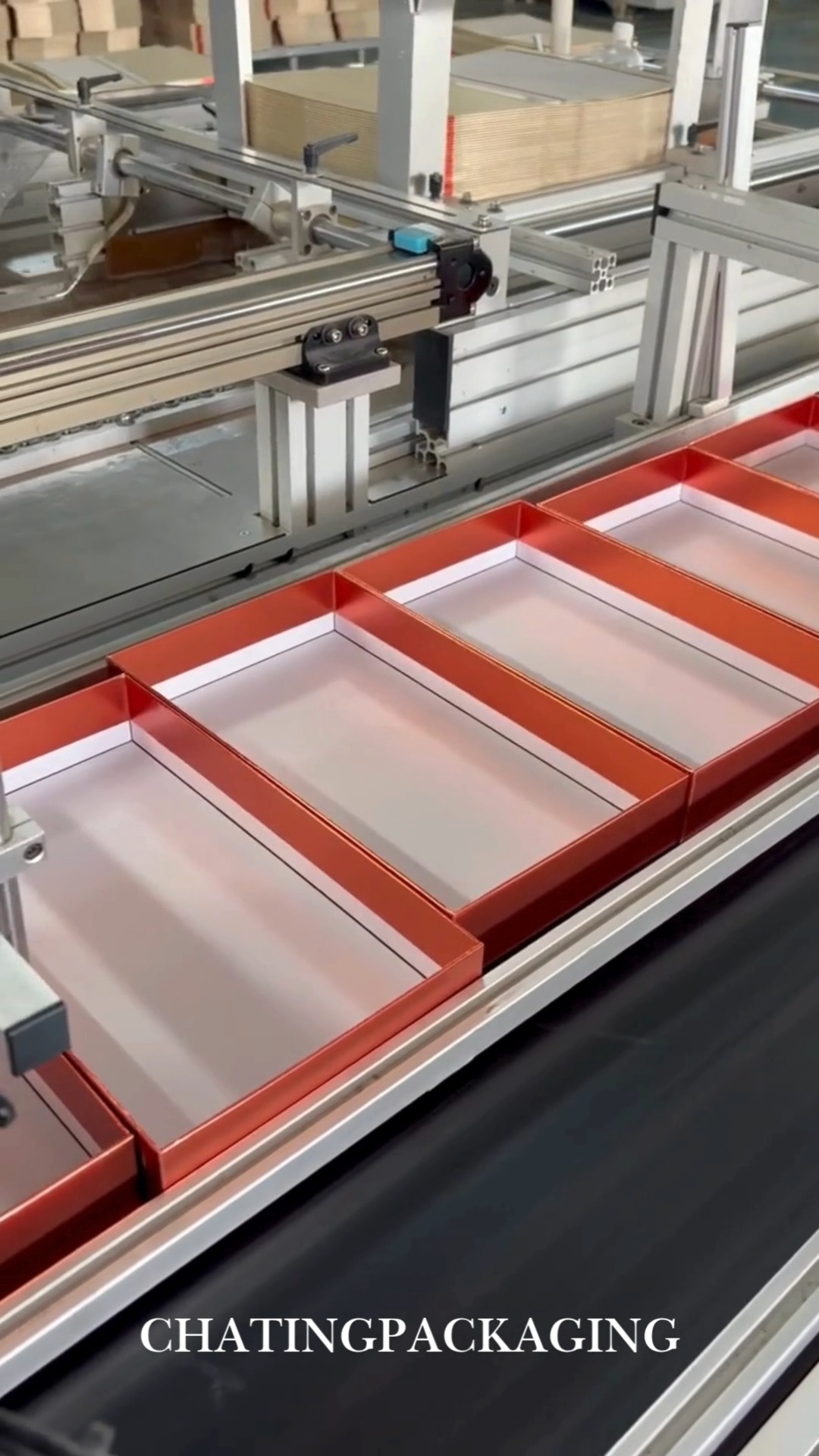 This is what real packaging production looks like behind the scenes.
#packagingmanufacturer #custompackaging #paperpackaging #boxmanufacturer #RigidBoxes #rigidboxes #BookStyleBox #bookstylebox #giftboxpackaging #luxurypackaging #packagingproduction #factoryprocess #ManufacturingProcess #manufacturingprocess #packagingfactory #behindthescenes #B2BManufacturing #b2bmanufacturing #customboxes #chatingpackaging