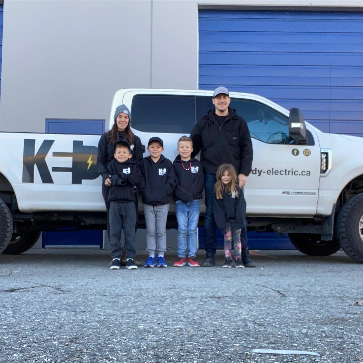 Annual food drive complete!
We want to say a huge thank you to everyone for all of your support over the past few weeks!
Once again we had a very successful food drive for @sourcesbc that would not have been possible without your help! We have had so many wonderful contributions from our customers, contractors, friends, neighbours and family.
With your help we were able to raise $3100 in cash donations to Sources Langley Food Bank and a huge pile of non perishable food items!
To everyone who donated food or funds, shared on social media or just put up with our endless posts… we say Thank You!
We were lucky enough to have our four children accompany us to deliver the items and they received a private tour of the food bank. They were given a firsthand look at how things operate and how important this organization is to our community.
Sources Langley food bank currently serves around 600 people each week, with almost half of these people being children. The food bank ensures these families aren’t going hungry and that kids are given extra food items to get them through the school week.
With your help we were able to contribute $3100 to this vital service and we are so grateful for everyone who helped us along the way!
We can’t wait to see what we can do next year, Merry Christmas everyone!
#KEgivesback #sources #sourcelangleyfoodbank