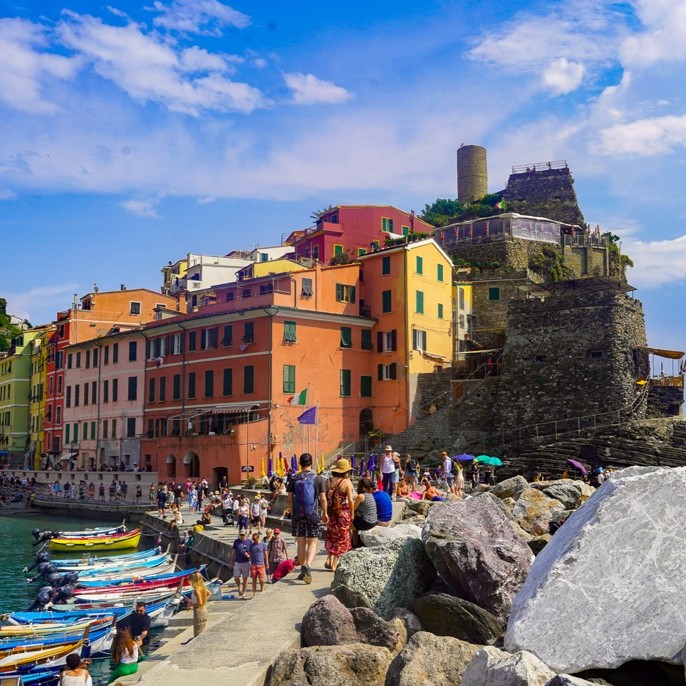Vernazza in a day: colorful harbor, winding alleys, Doria Castle views, and the famous Blue Trail. ππ§ Read our full walking tour guide for the best things to do in Vernazza β Link in Bio. #CinqueTerre #Vernazza #Italy #TravelPhotography #Hiking #TravelGuide #WorkingJoeTravel