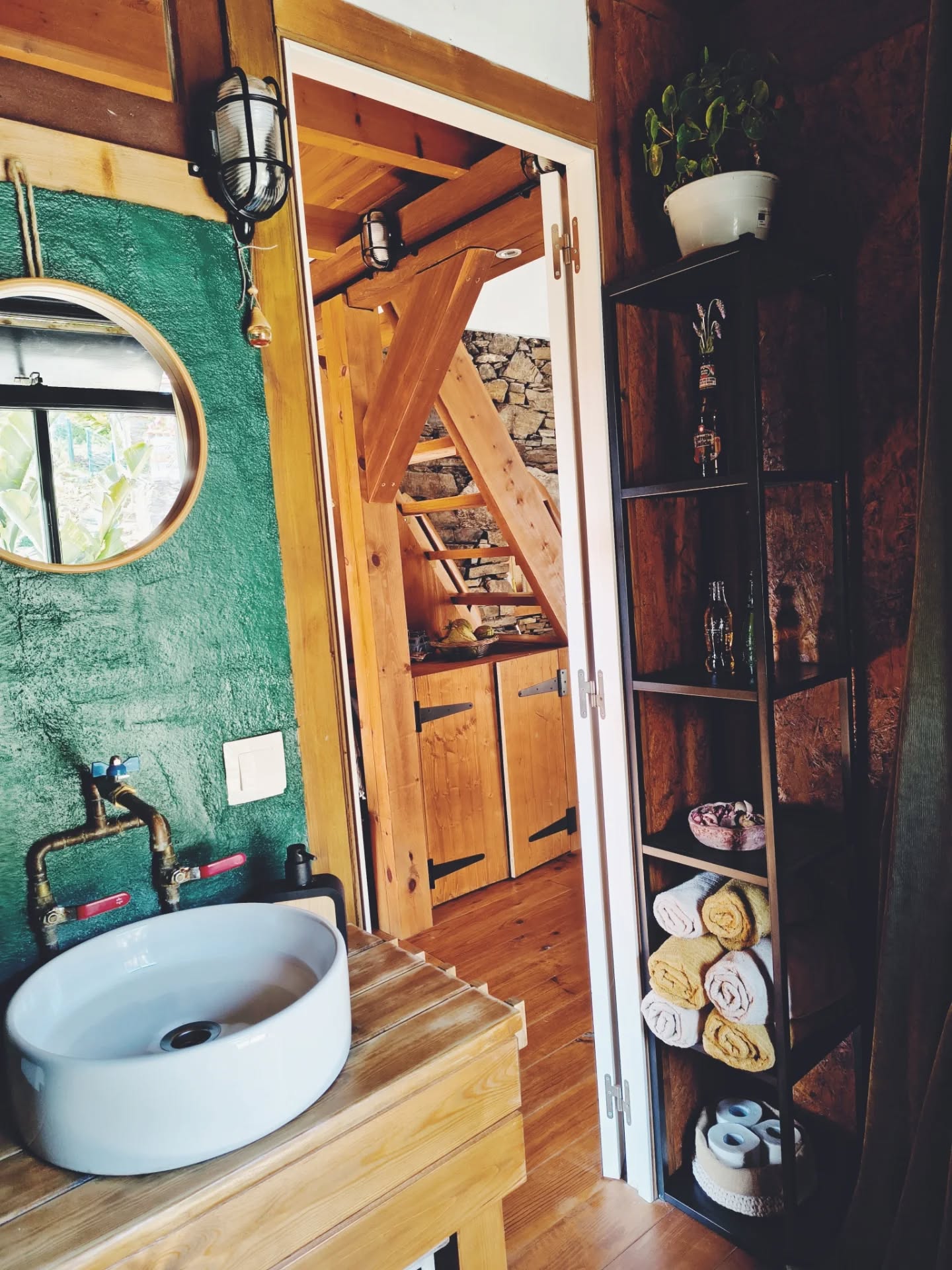 April so far...
1. Welcoming lovely people at Casa Kukui
2. Our flower of the month
3. Garden Yoga
4. Veggies growing fast
5. Surf Breaks
6. Work in progress
7. Cherry Blossom
8. Siesta spot
9. Spring light
10. Our veggie garden
Abril hasta ahora...
1. Dando la bienvenida a personas muy especiales
2. Flor del mes
3. Yoga en el jardín
4. Semillas creciendo rápido
5. Surf Breaks
6. Trabajos en proceso
7. Cerezo en flor
8. Siesta spot
9. La luz de la primavera
10. Nuestro huerto de temporada
#casakukui #holidays #galicia #april