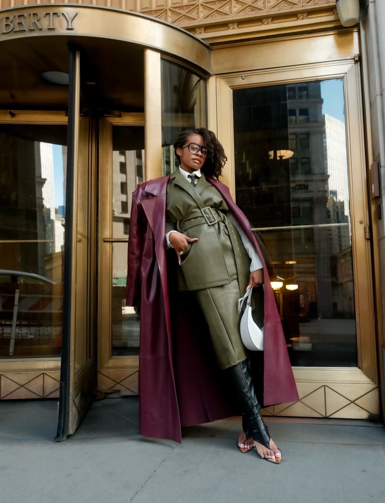 excuse me while i remember who i am.
📸: @oldnewyorker