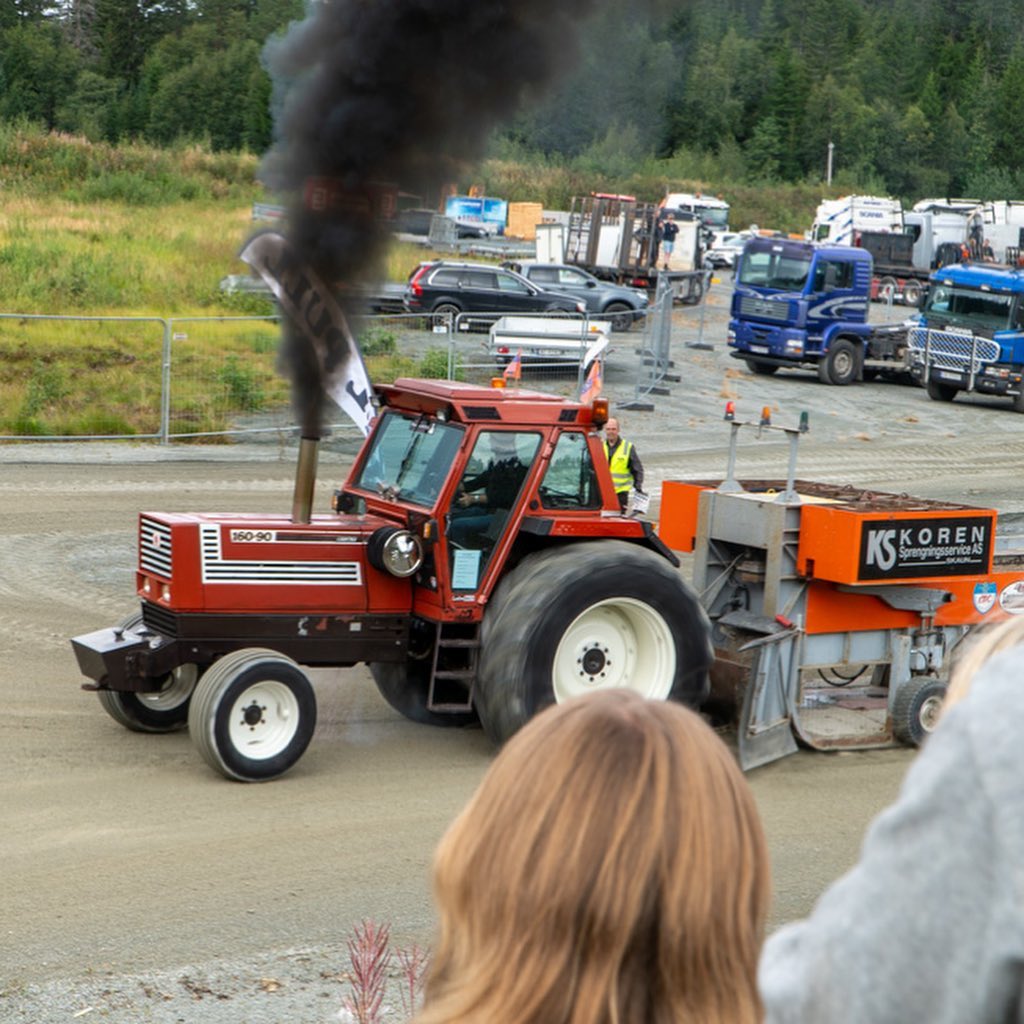 Da er dørene til 3. og siste dag av AGRISJÅ 2023🌱 åpnet 💚 Vi håper å se deg her!🥰 ...Tross alt 3 år til neste gang🥹 #agrisjå2023 #agrisjå #opplevtrøndelag #lokalmat #landbruk