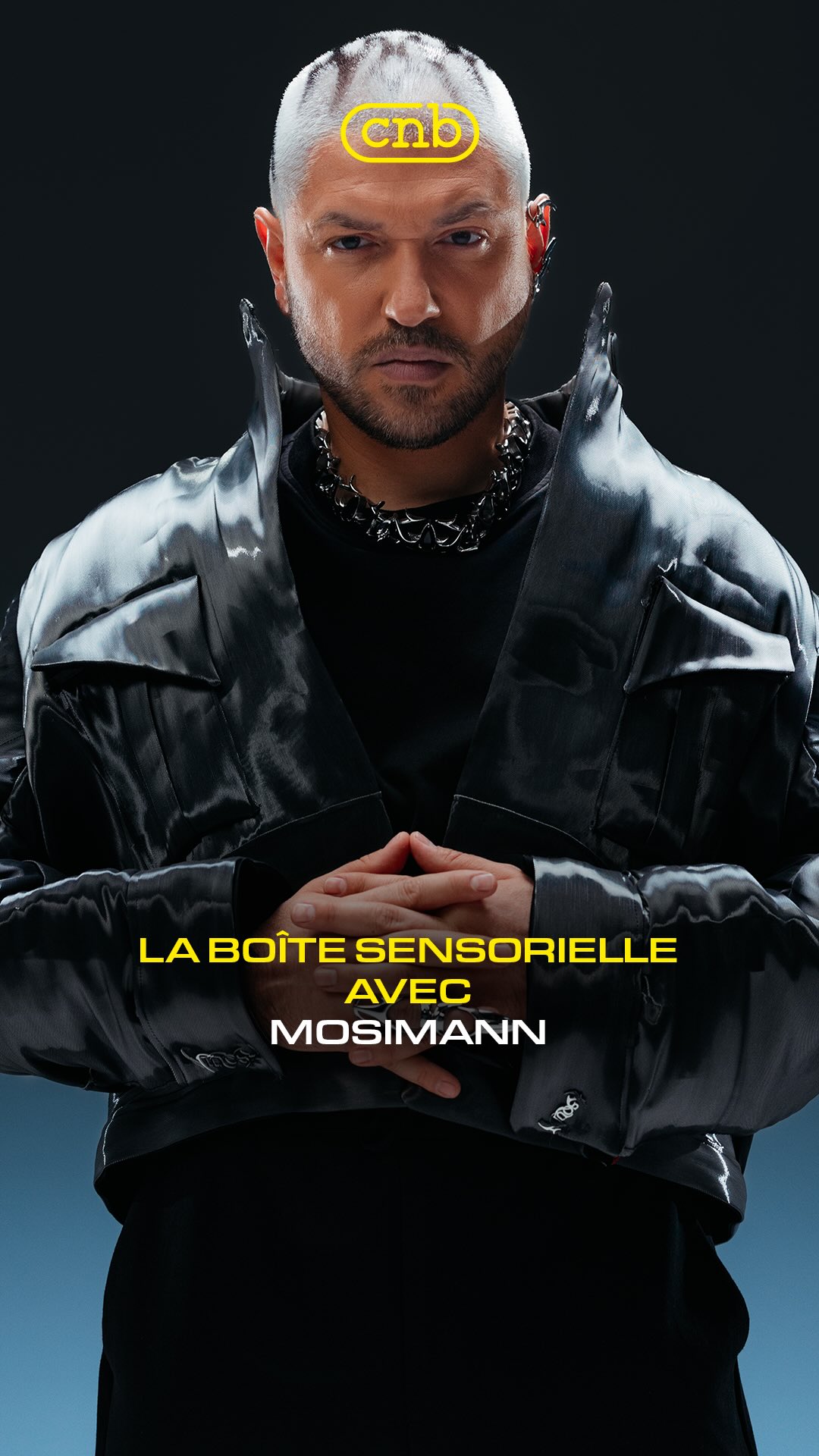 MOSIMANN DANS LA BOÎTE SENSORIELLE DE CNB !
On remonte le temps et on replonge dans ses souvenirs 💭
Objet après objet, Mosimann s’est raconté, de ses premières influences à l’annonce de son Accor Arena, ses conseils de vie et sa bienveillance nous ont particulièrement touché.es.
Une conversation rare, intime, et passionnante.
Merci @mosimann pour ce moment 🫶
📸 Pierre Daschier
#mosimann #printempsdebourges #laboitesensorielle